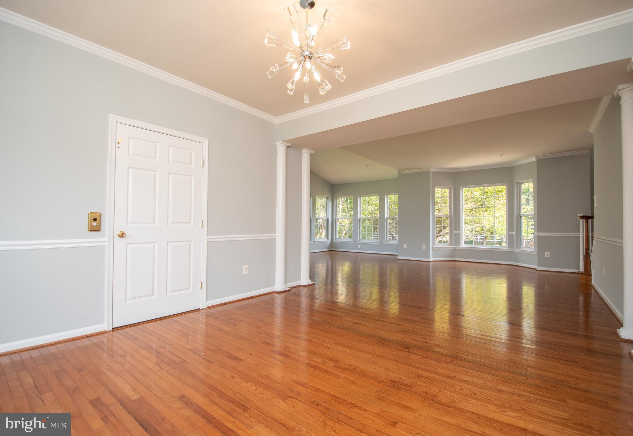 CROOM STATION - Residential