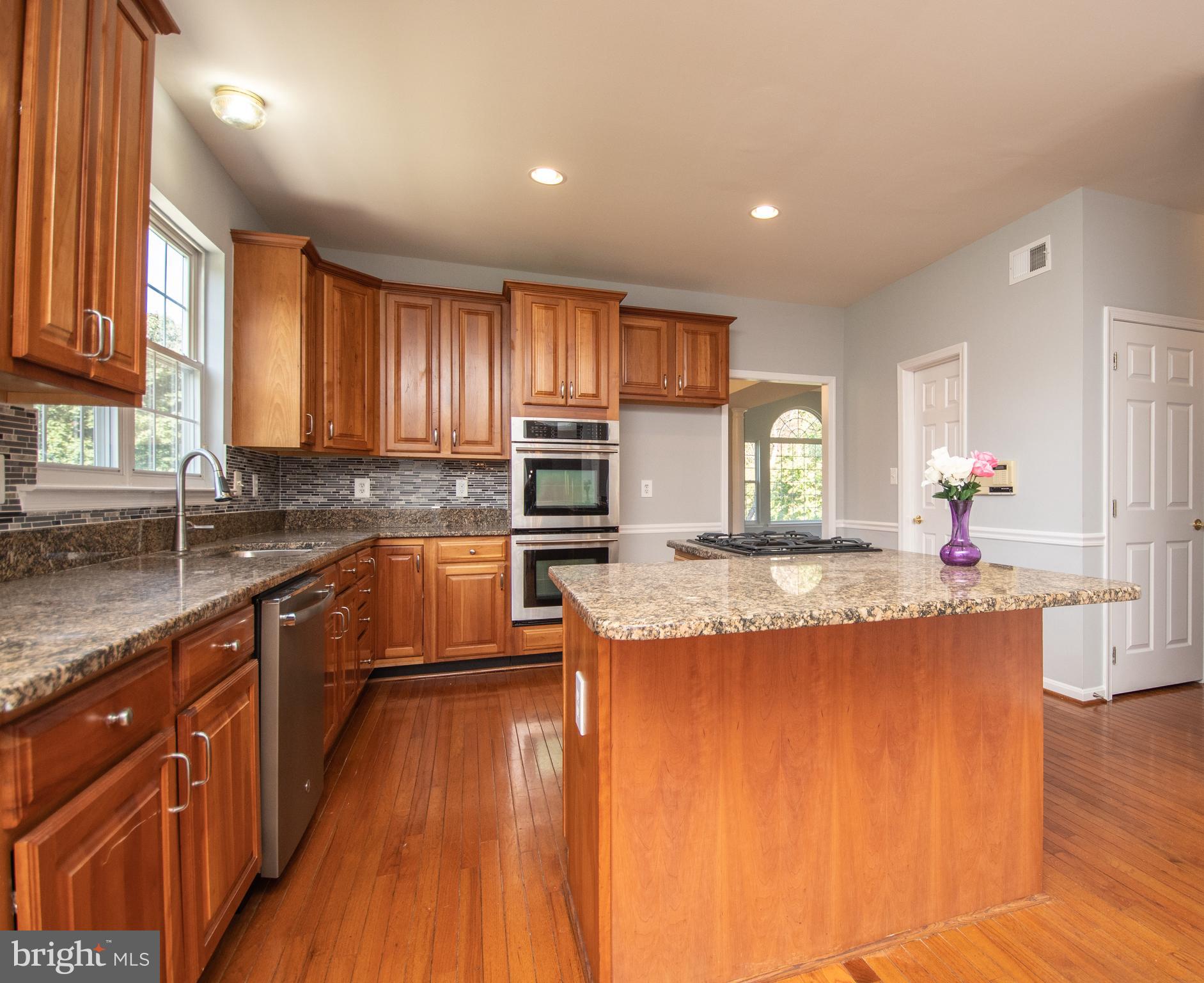 CROOM STATION - Residential