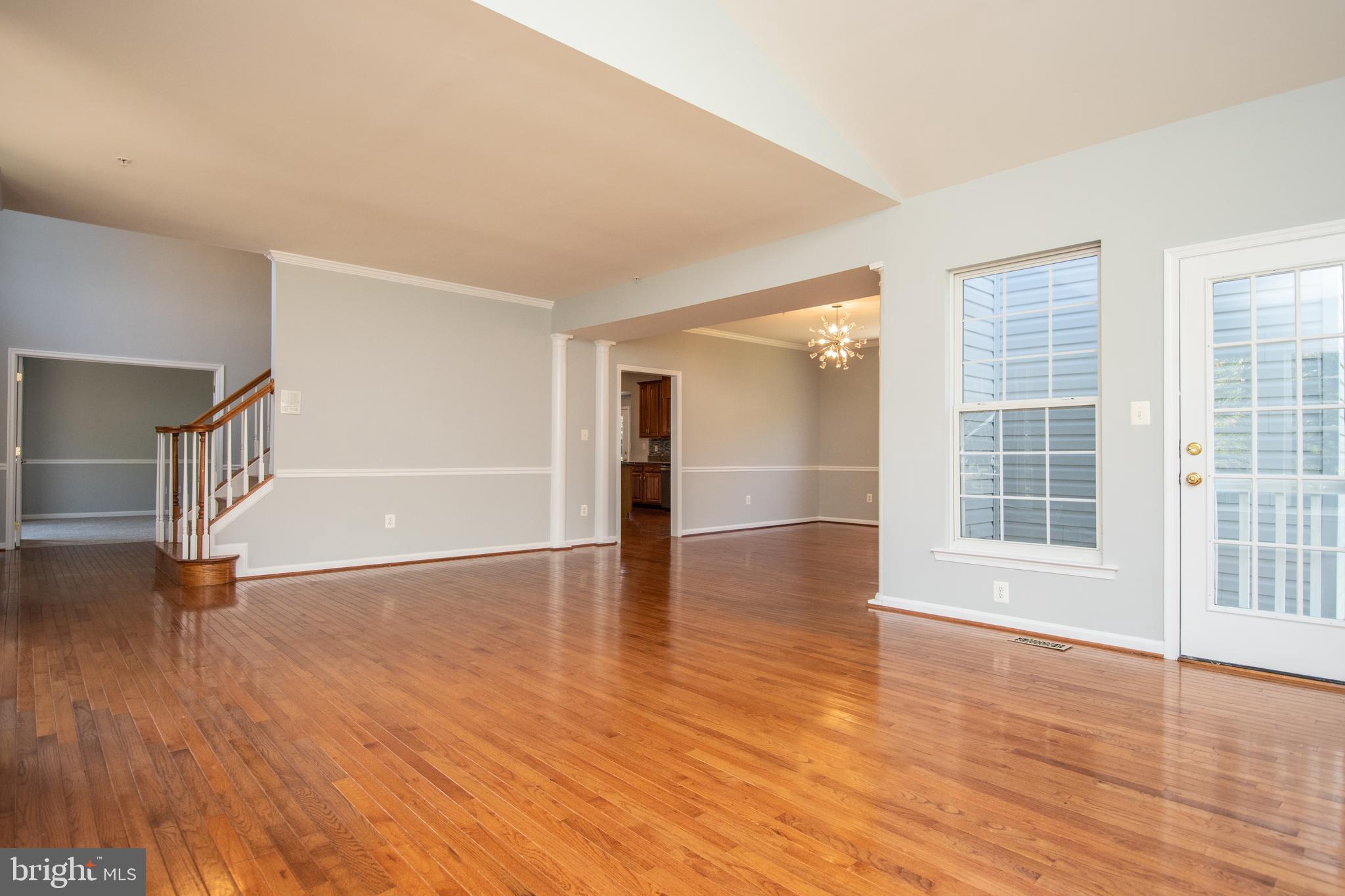 CROOM STATION - Residential