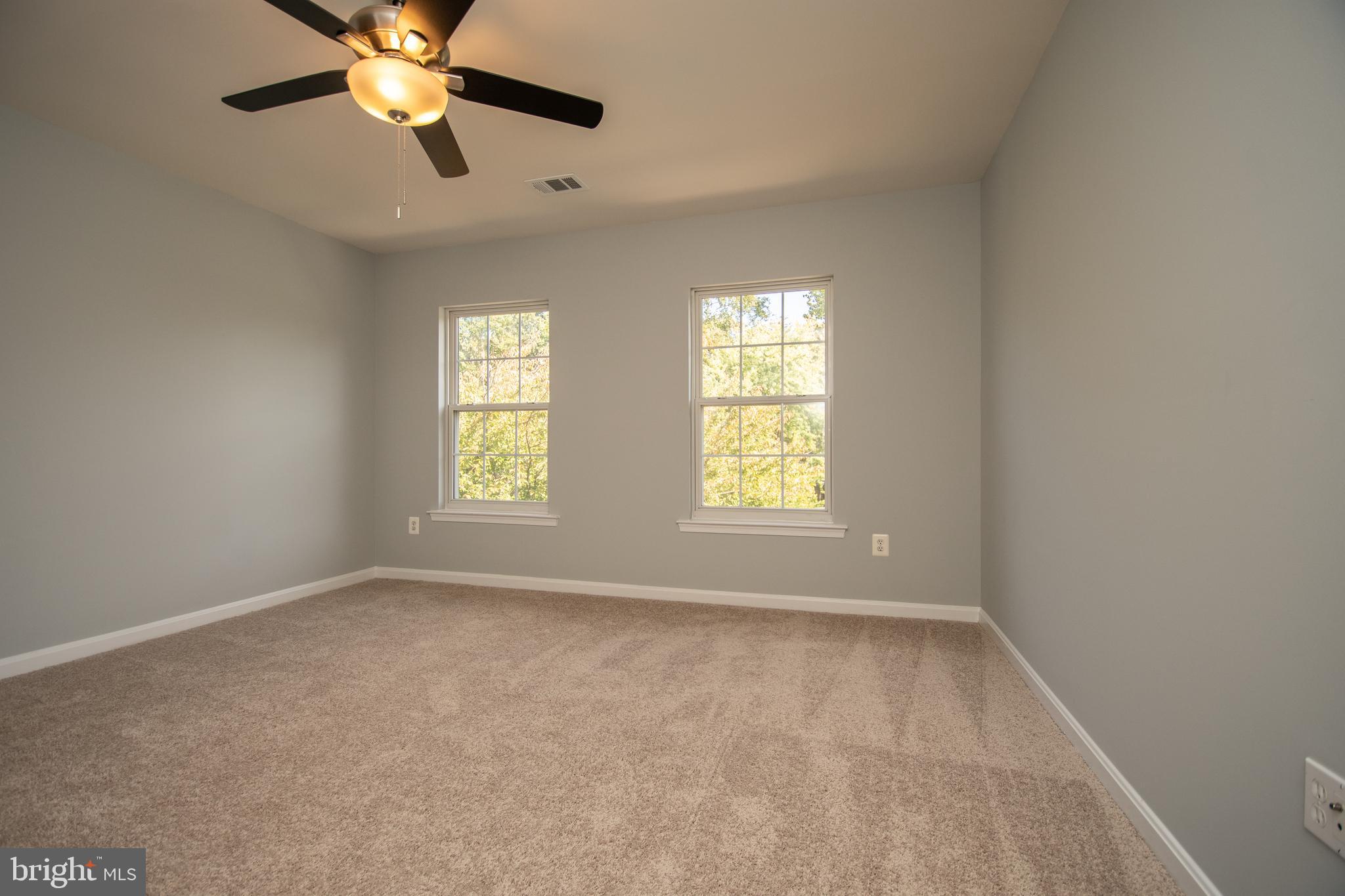 CROOM STATION - Residential