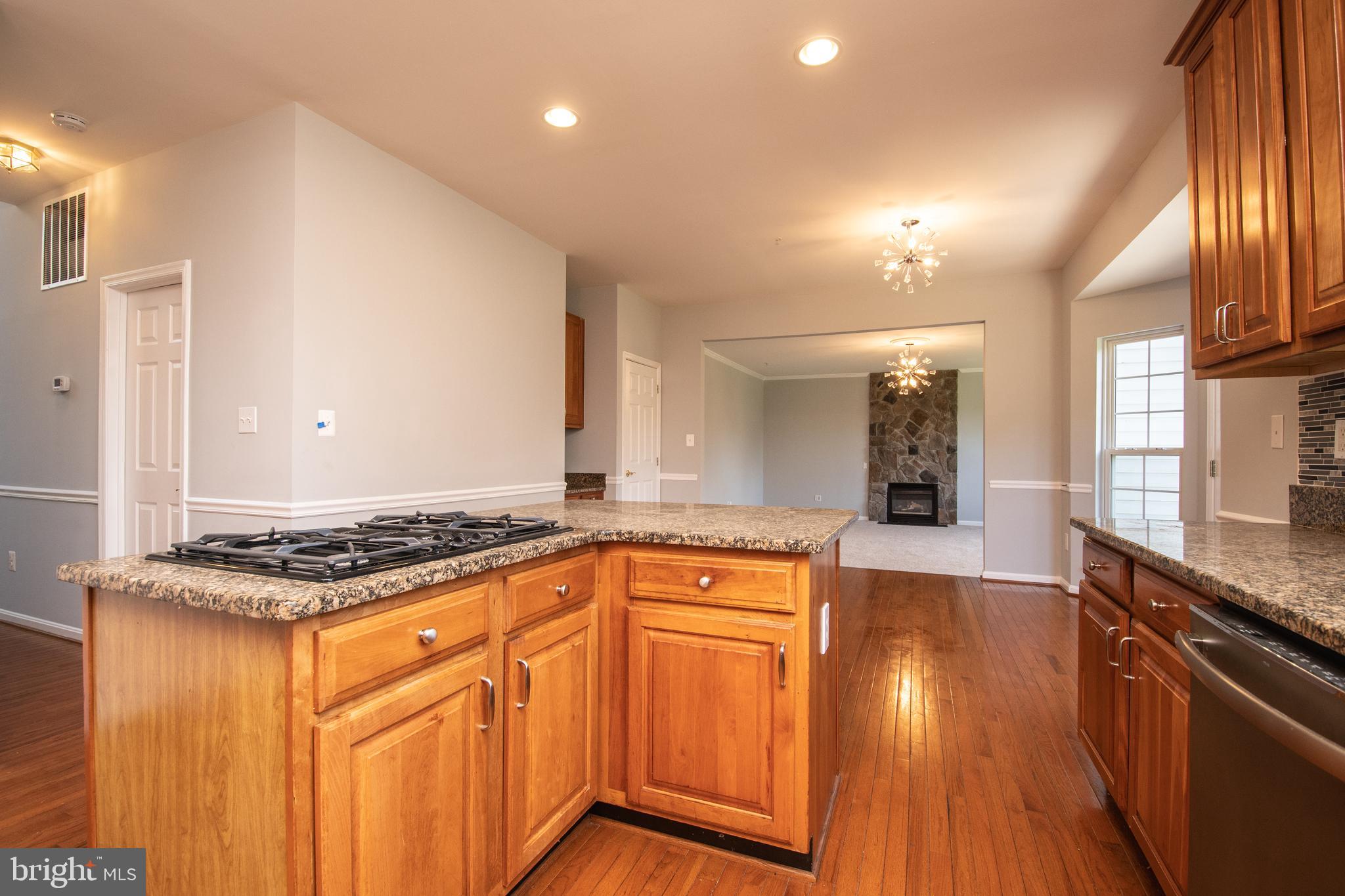 CROOM STATION - Residential