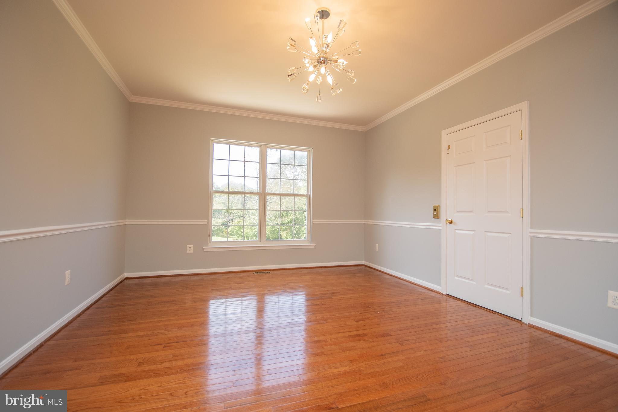 CROOM STATION - Residential