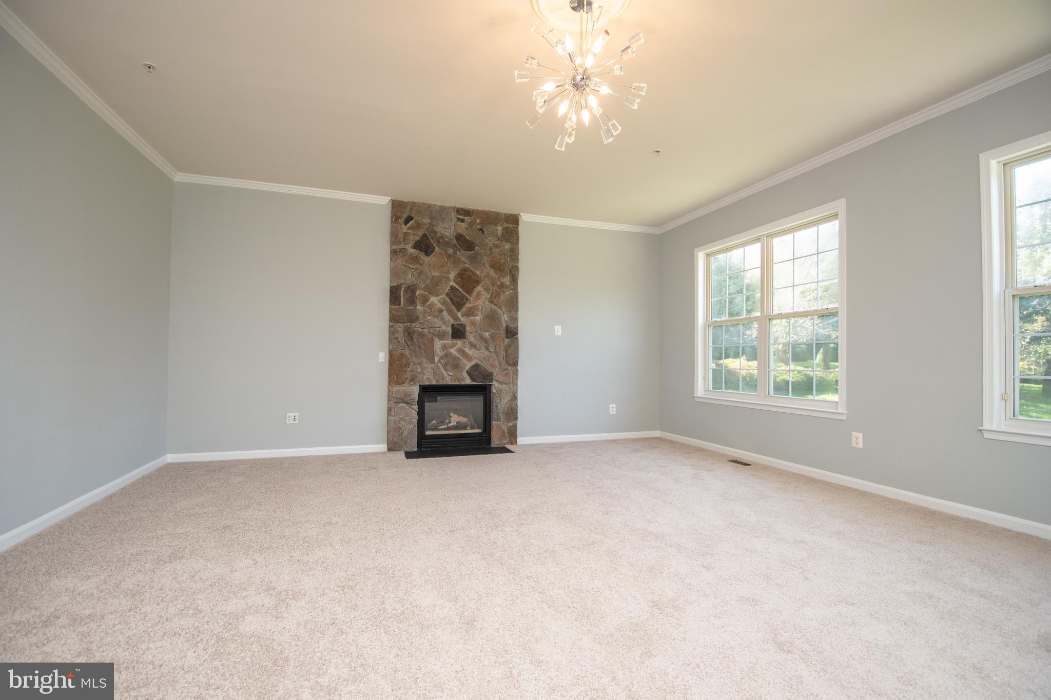 CROOM STATION - Residential