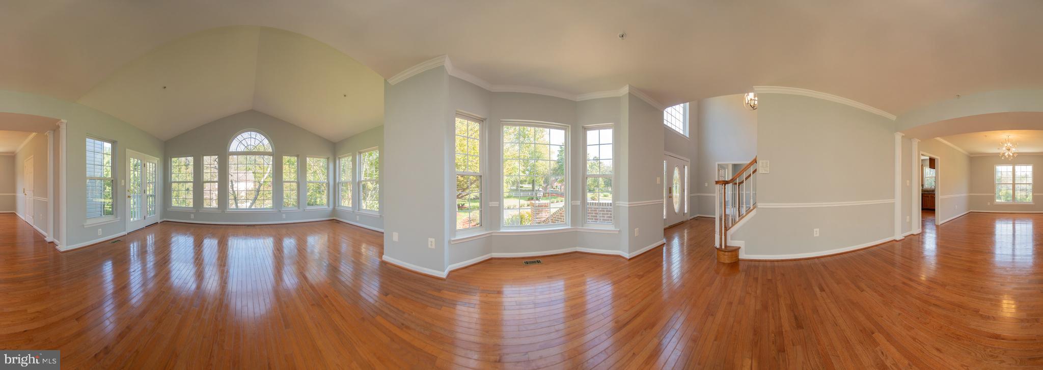 CROOM STATION - Residential