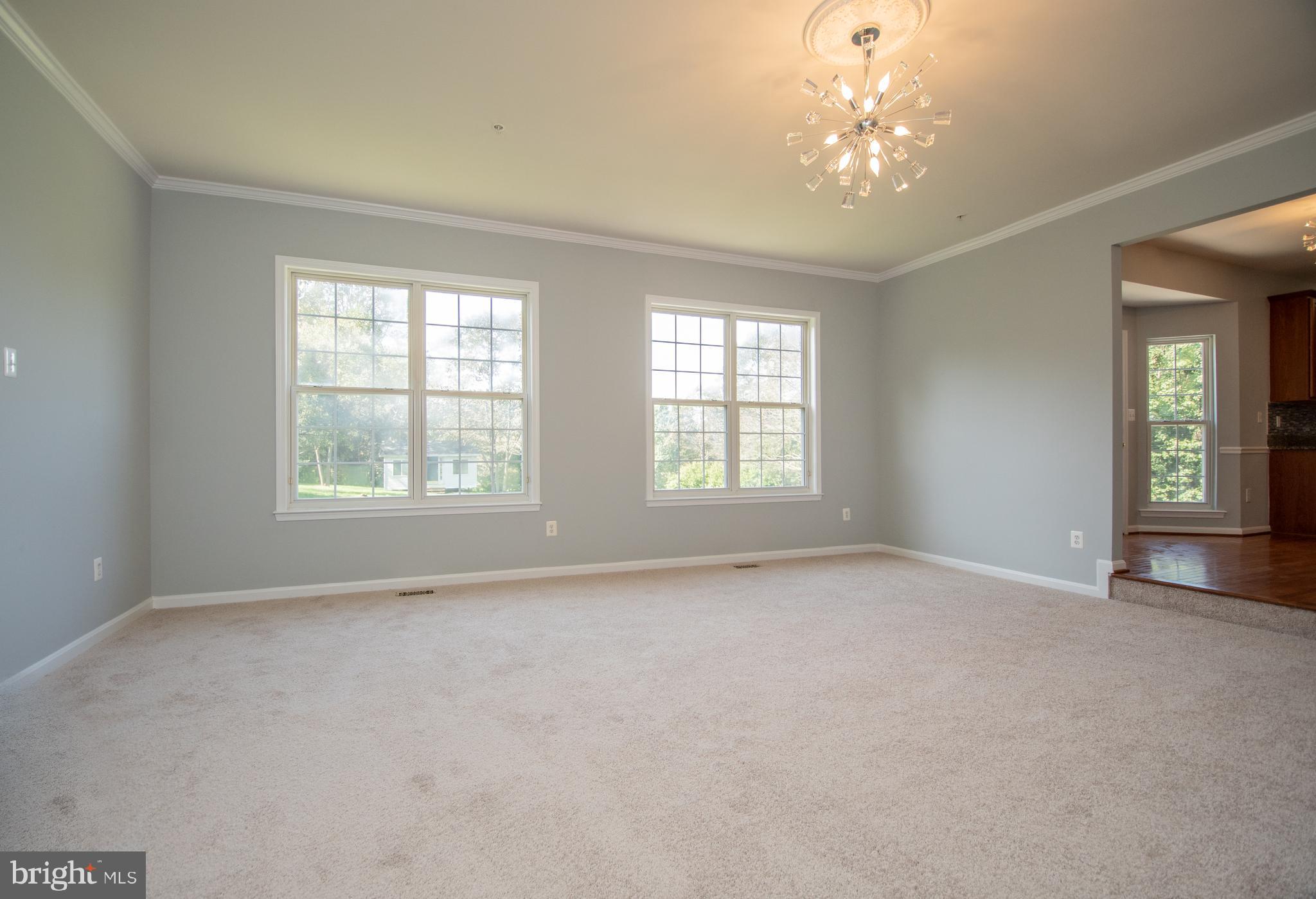 CROOM STATION - Residential