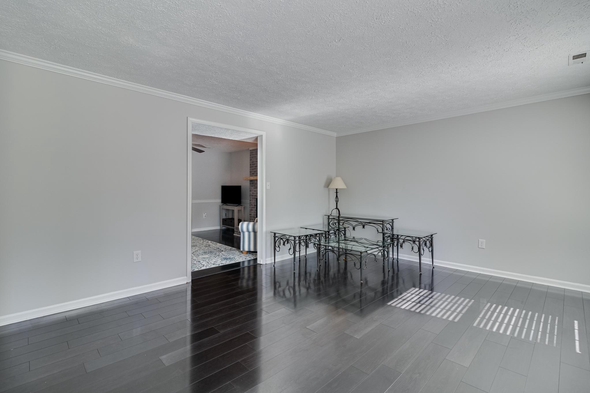 CHAPEL POINT WOODS - Residential