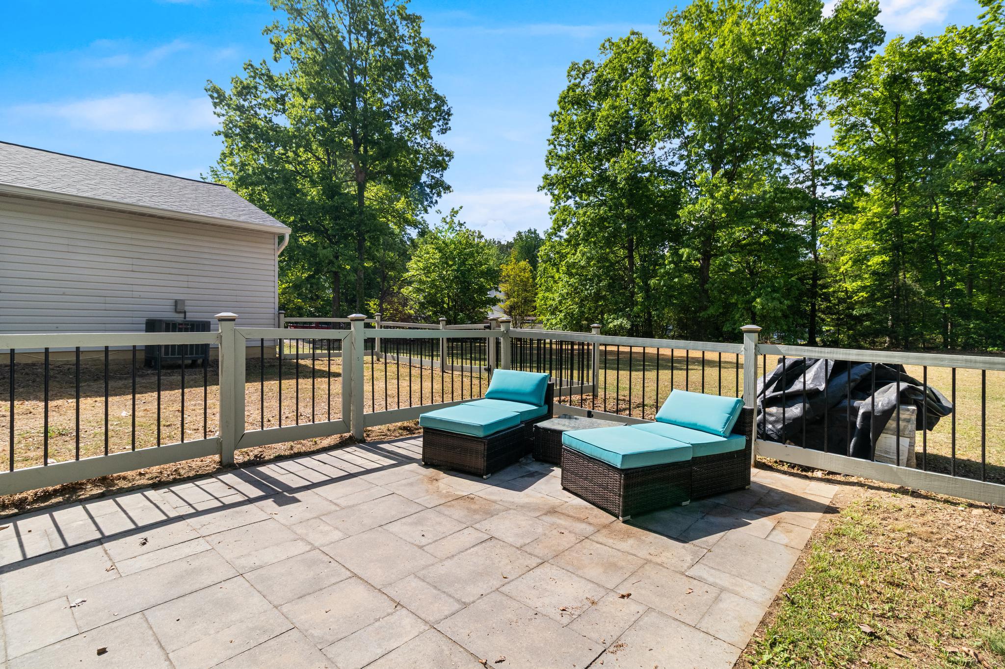 CHAPEL POINT WOODS - Residential