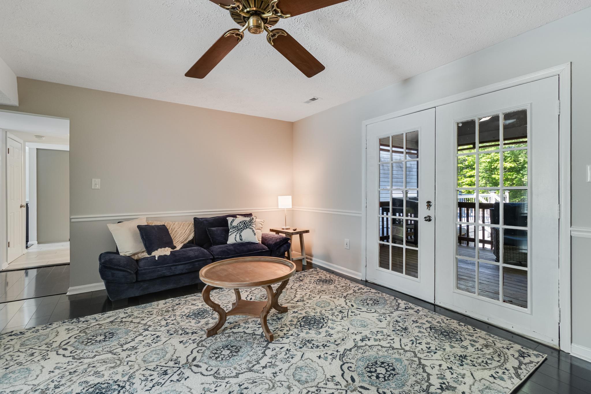 CHAPEL POINT WOODS - Residential
