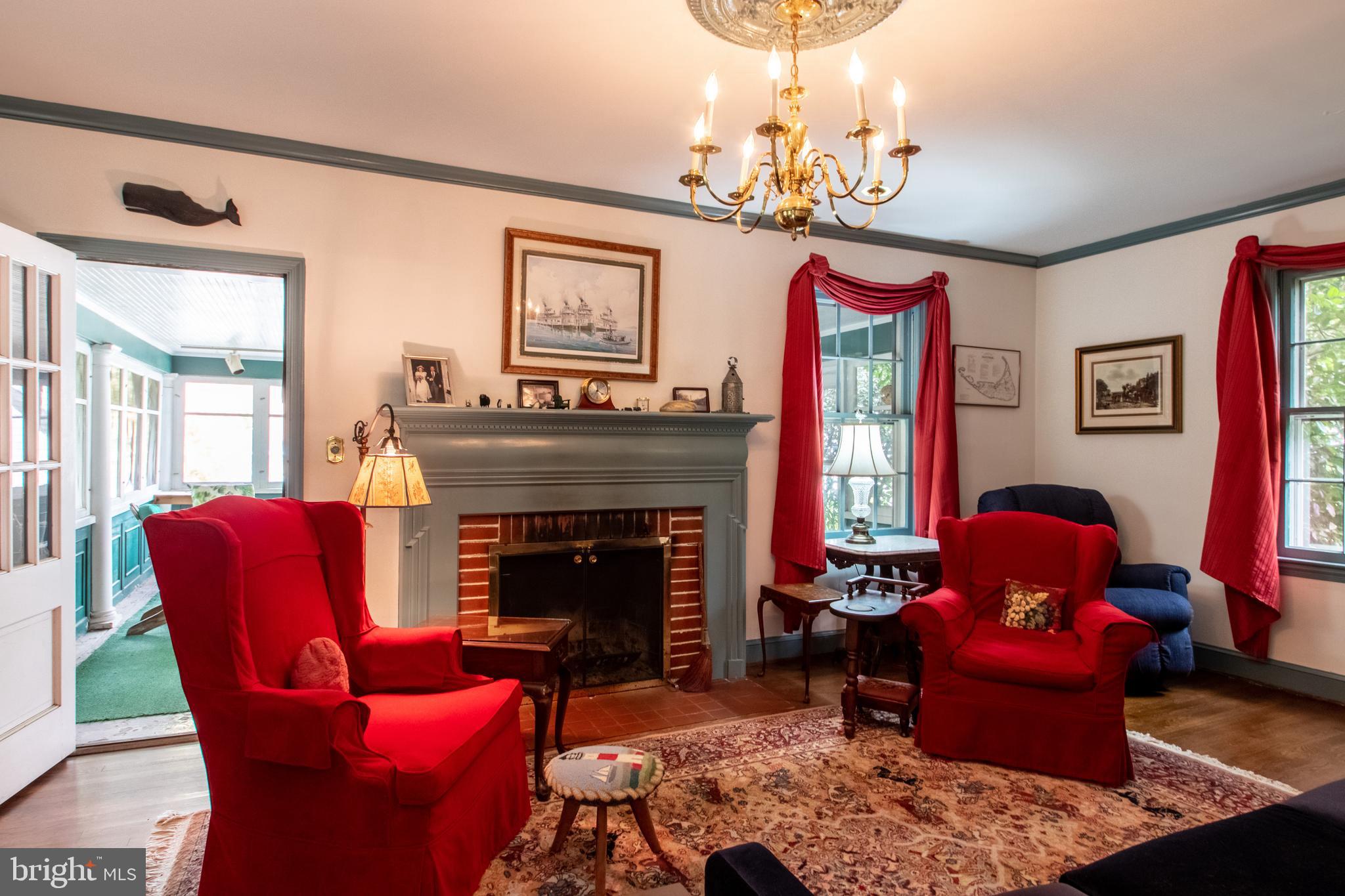 COLONIAL PARK - Residential