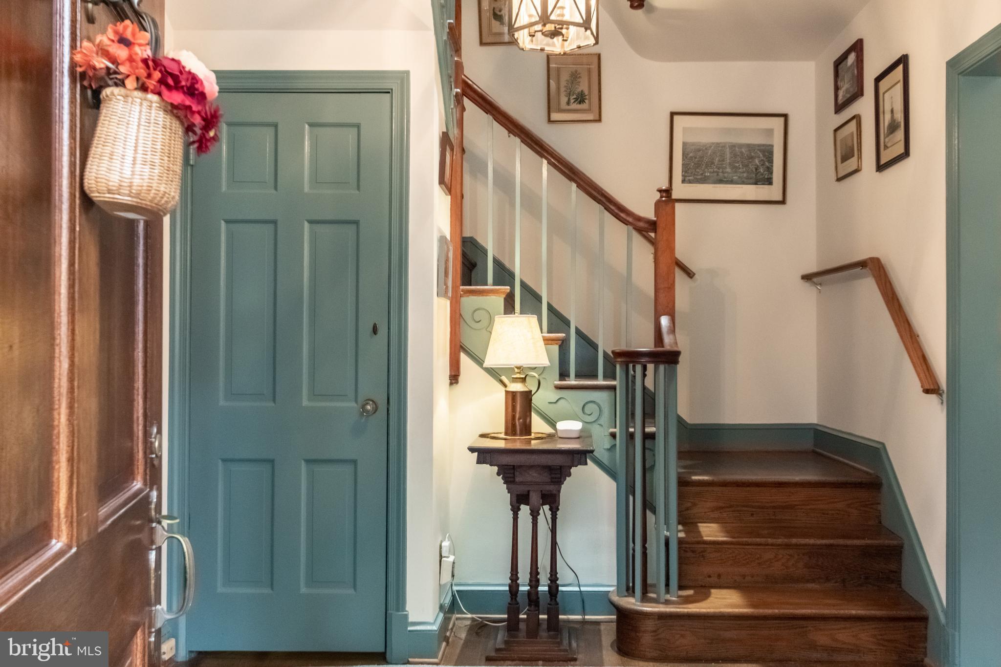 COLONIAL PARK - Residential