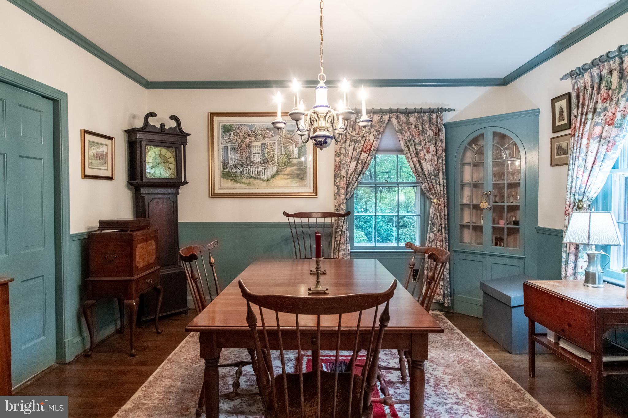 COLONIAL PARK - Residential