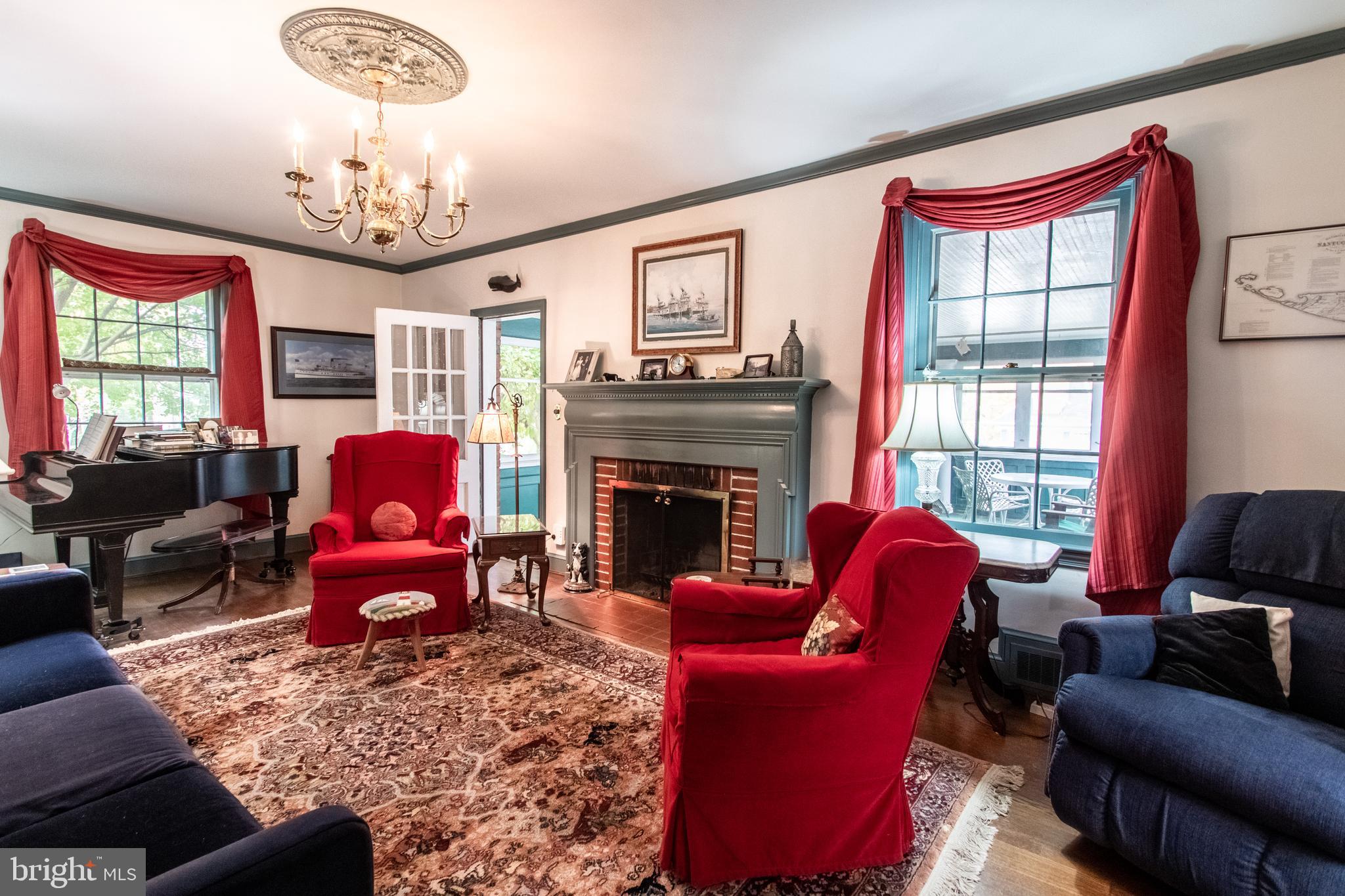 COLONIAL PARK - Residential