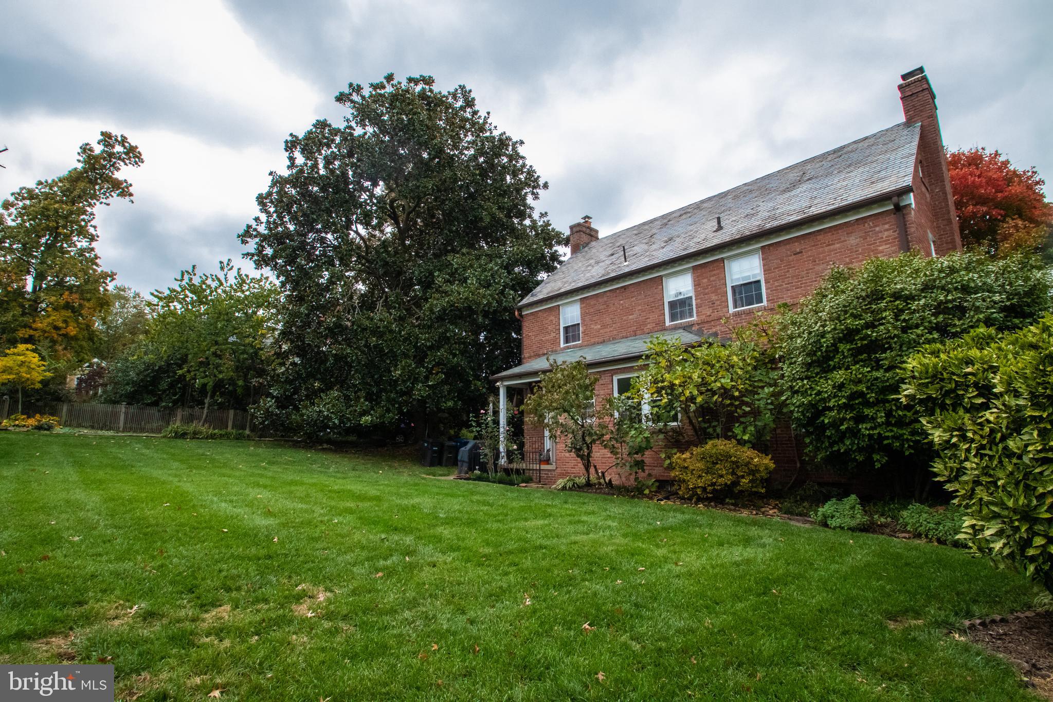 COLONIAL PARK - Residential