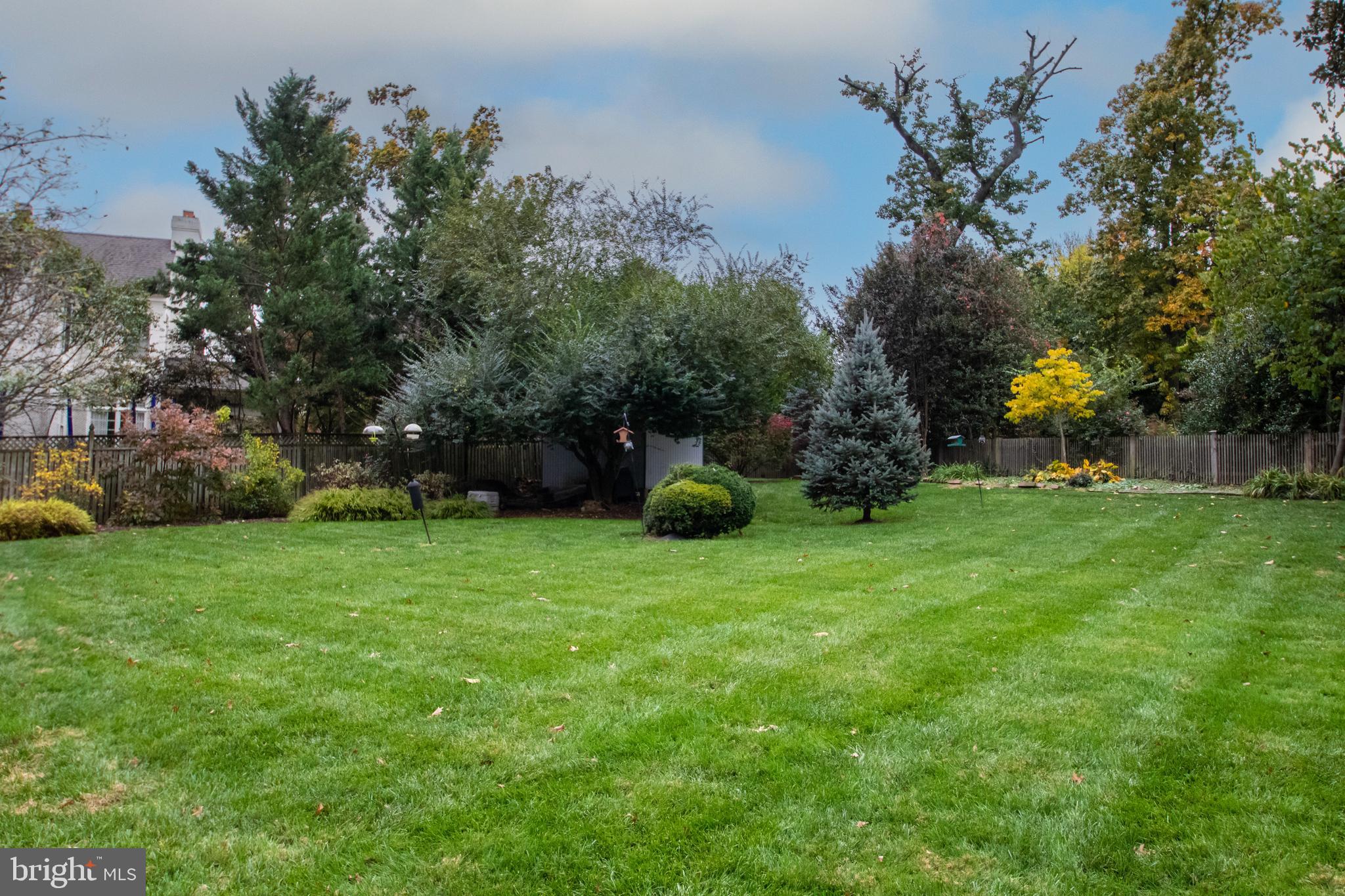 COLONIAL PARK - Residential