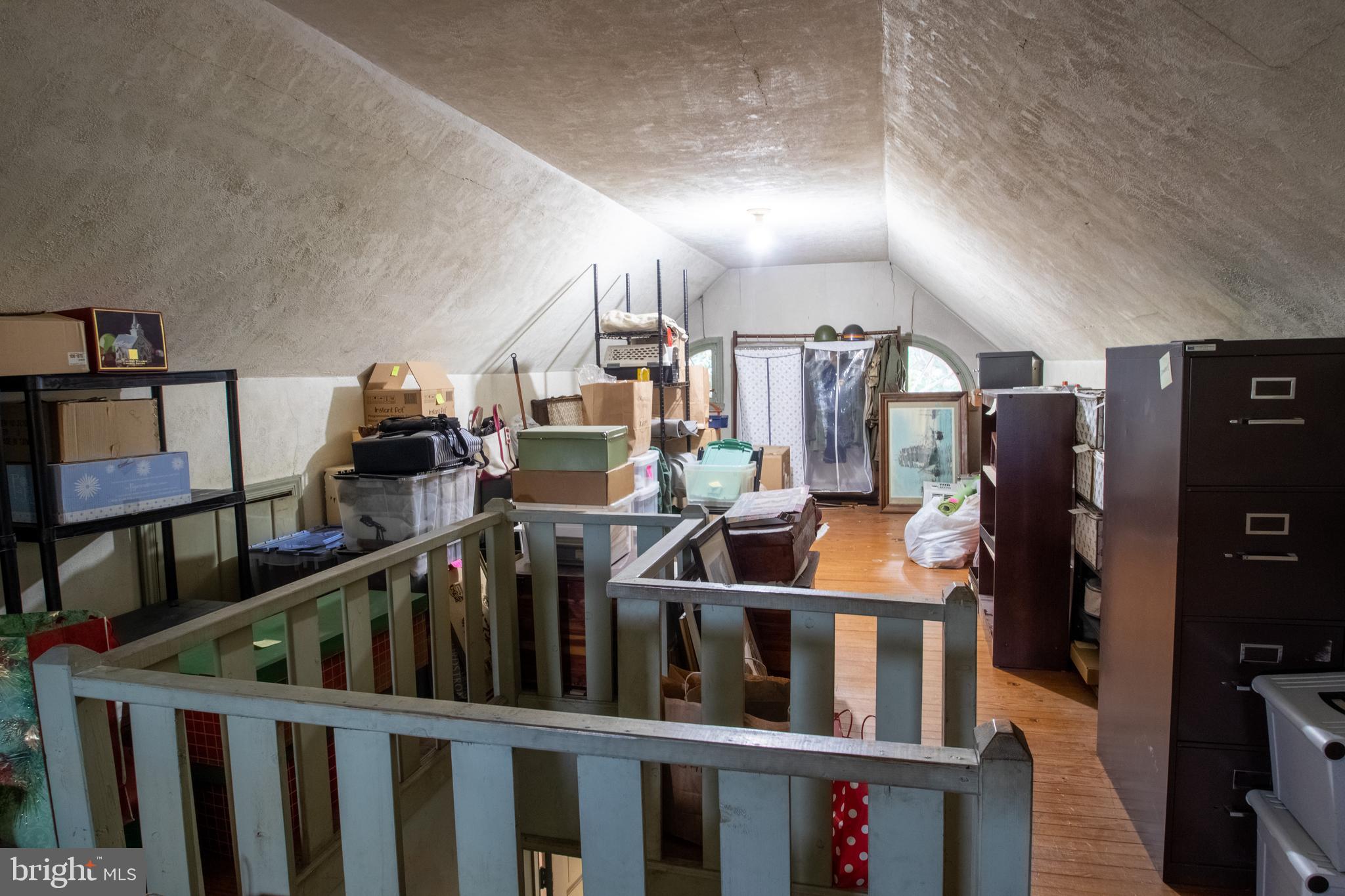 COLONIAL PARK - Residential