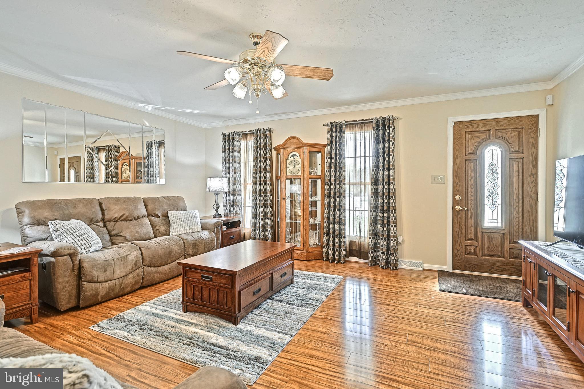 STEWARTSTOWN STATION - Residential