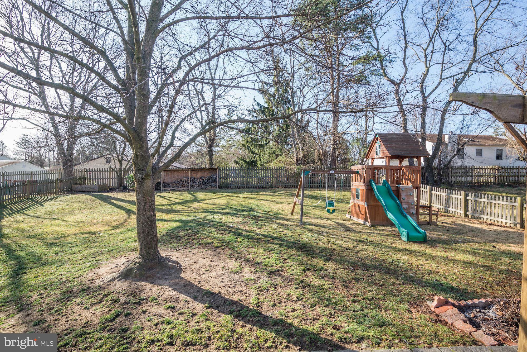 CLEMENS CROSSING - Residential