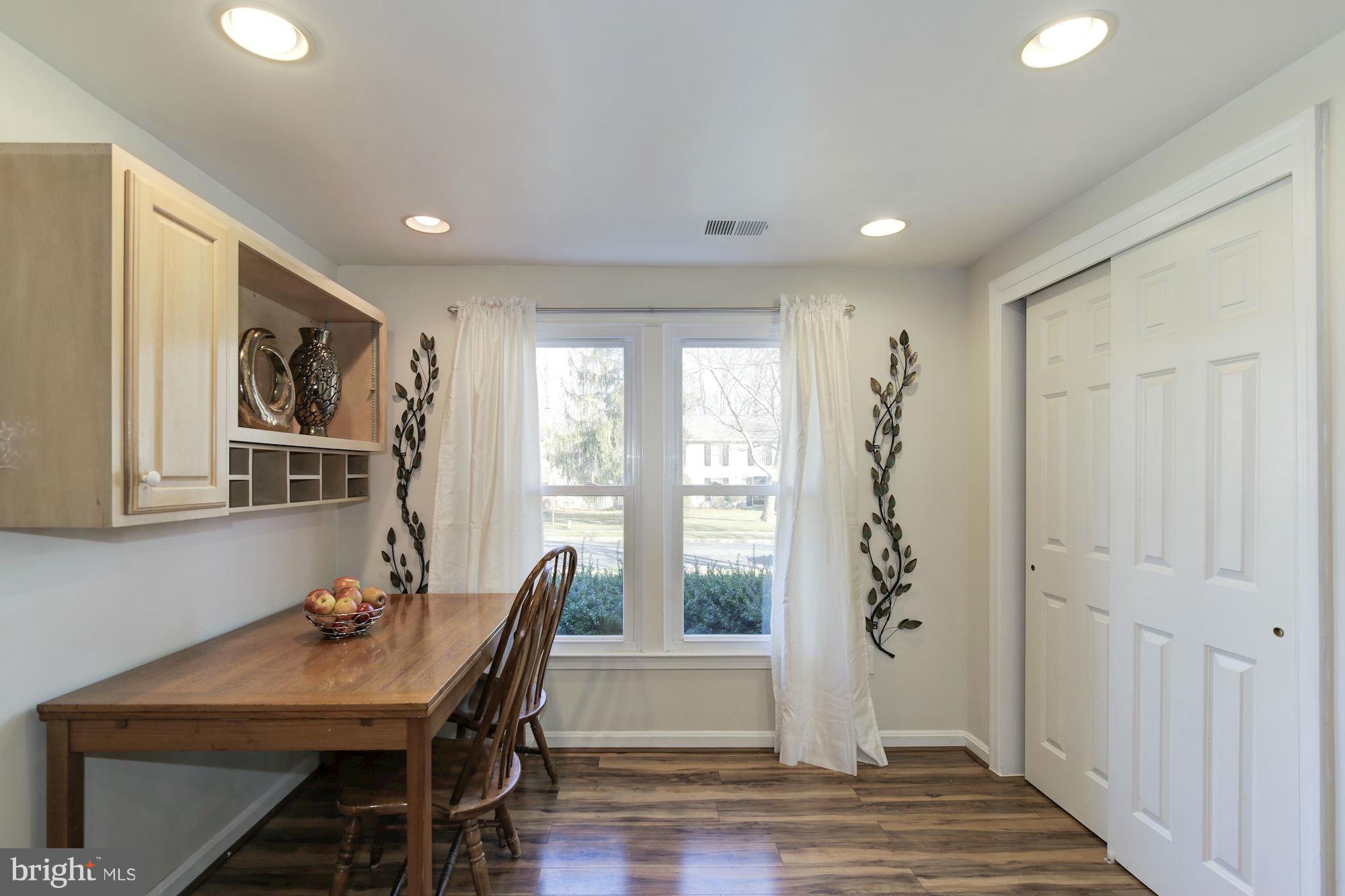 CLEMENS CROSSING - Residential