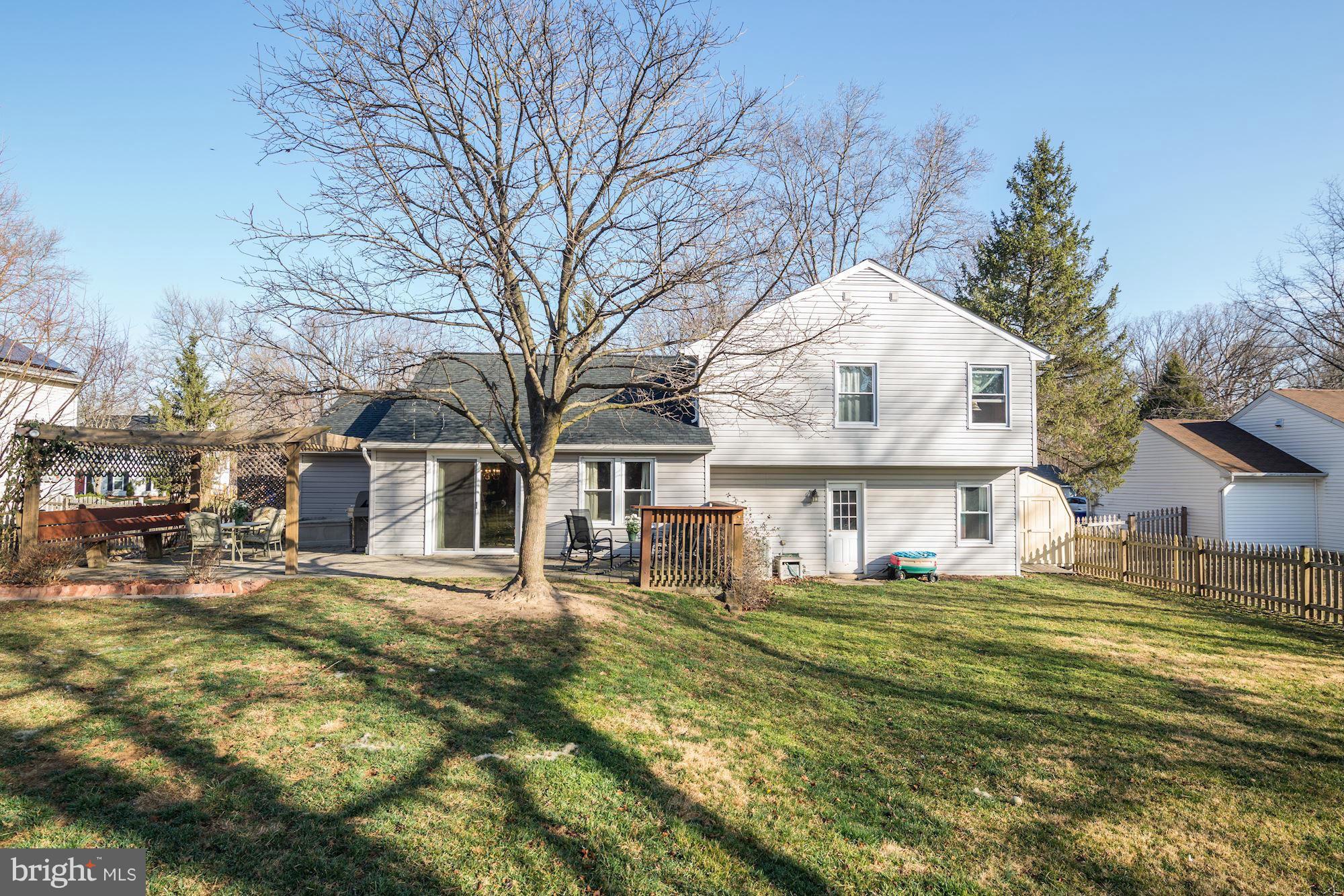 CLEMENS CROSSING - Residential