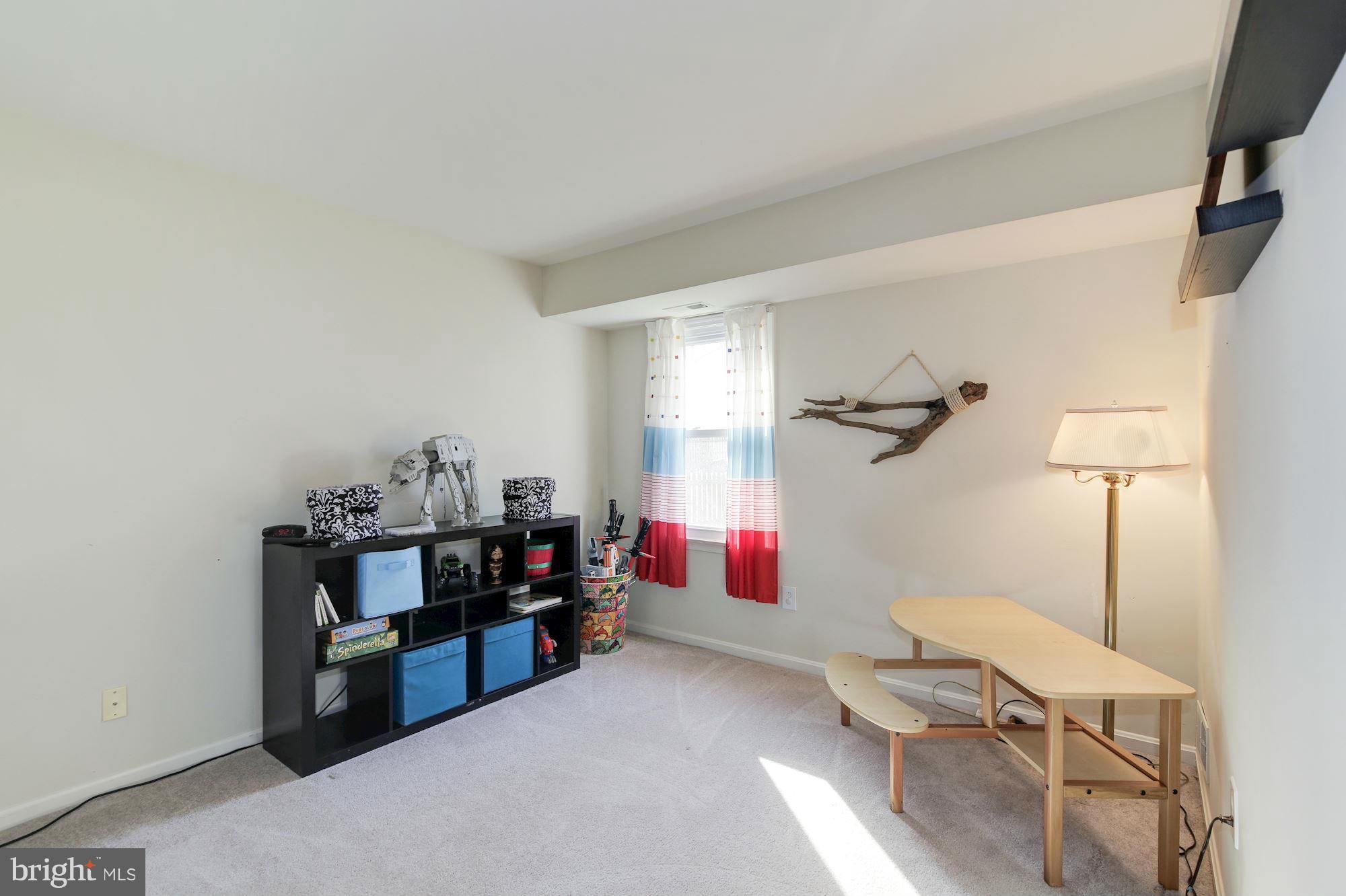 CLEMENS CROSSING - Residential