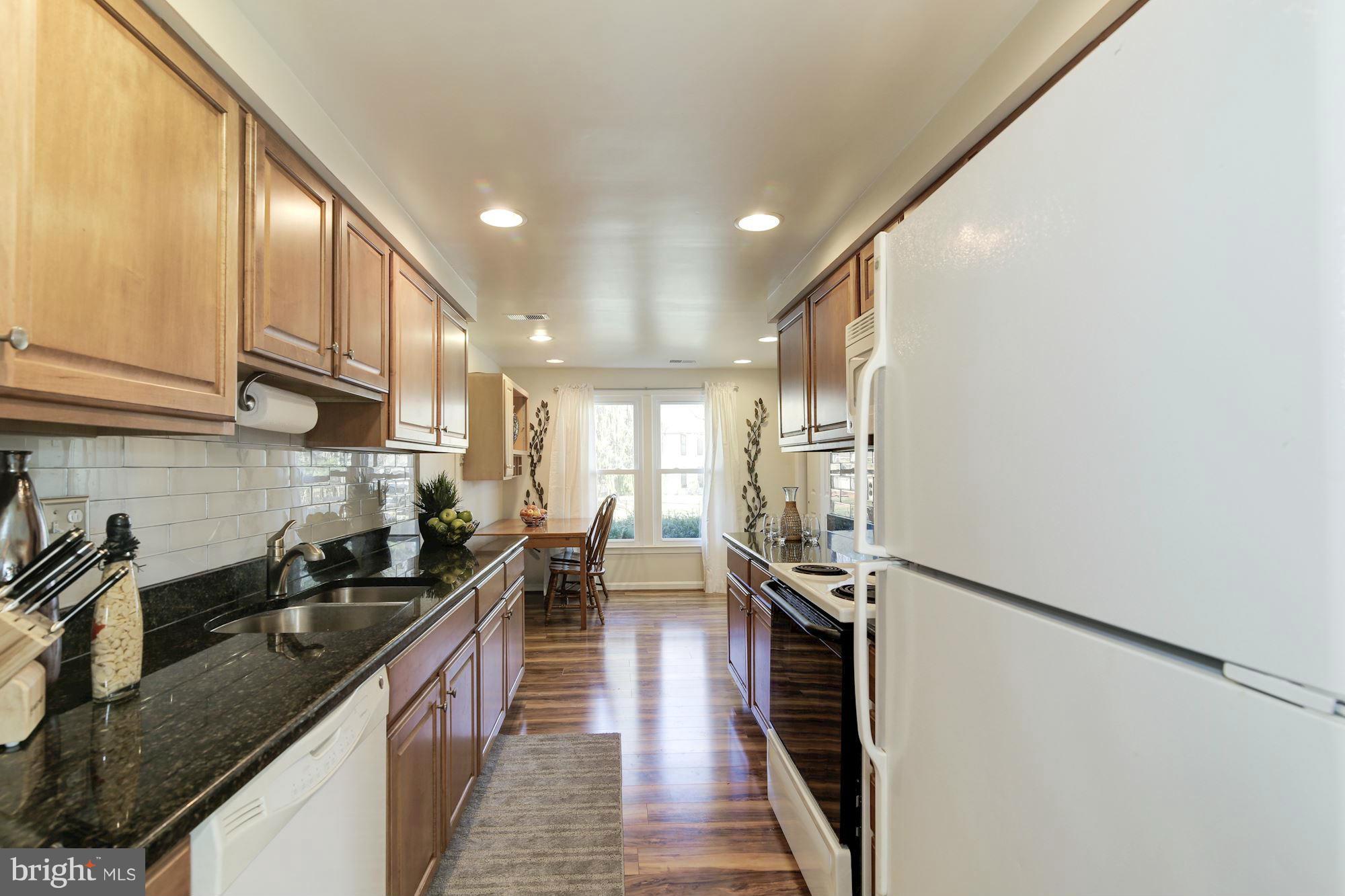 CLEMENS CROSSING - Residential