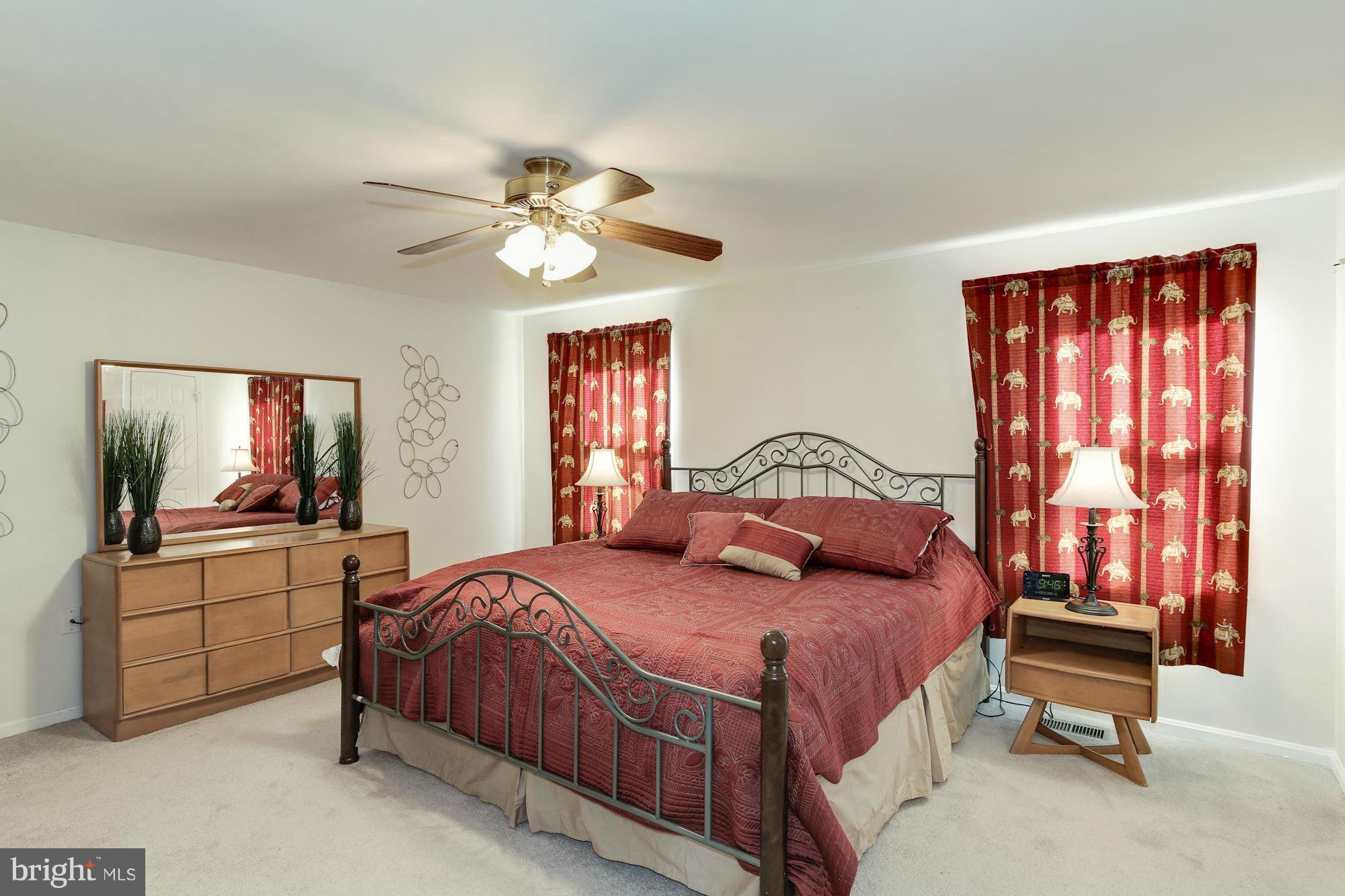 CLEMENS CROSSING - Residential