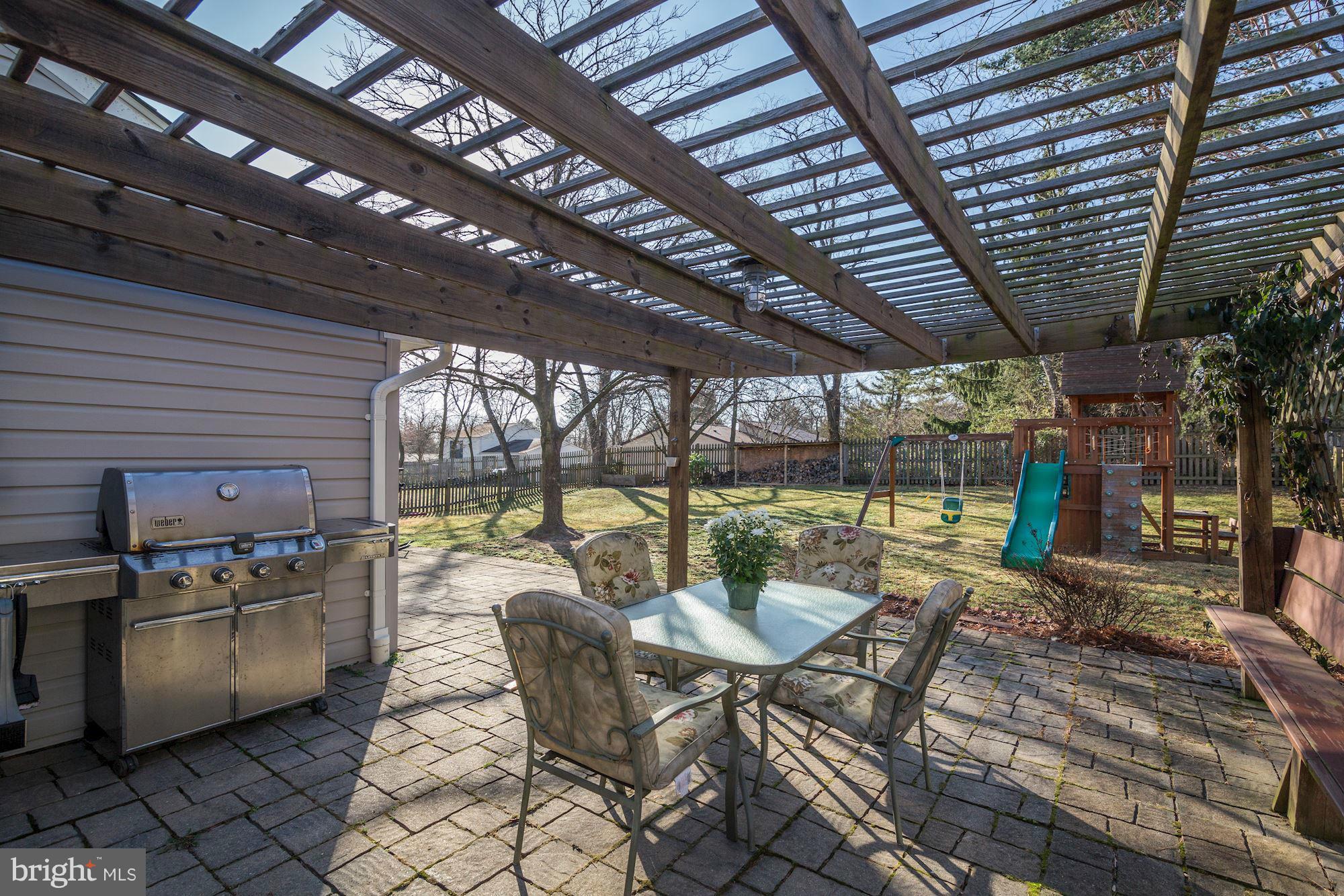 CLEMENS CROSSING - Residential