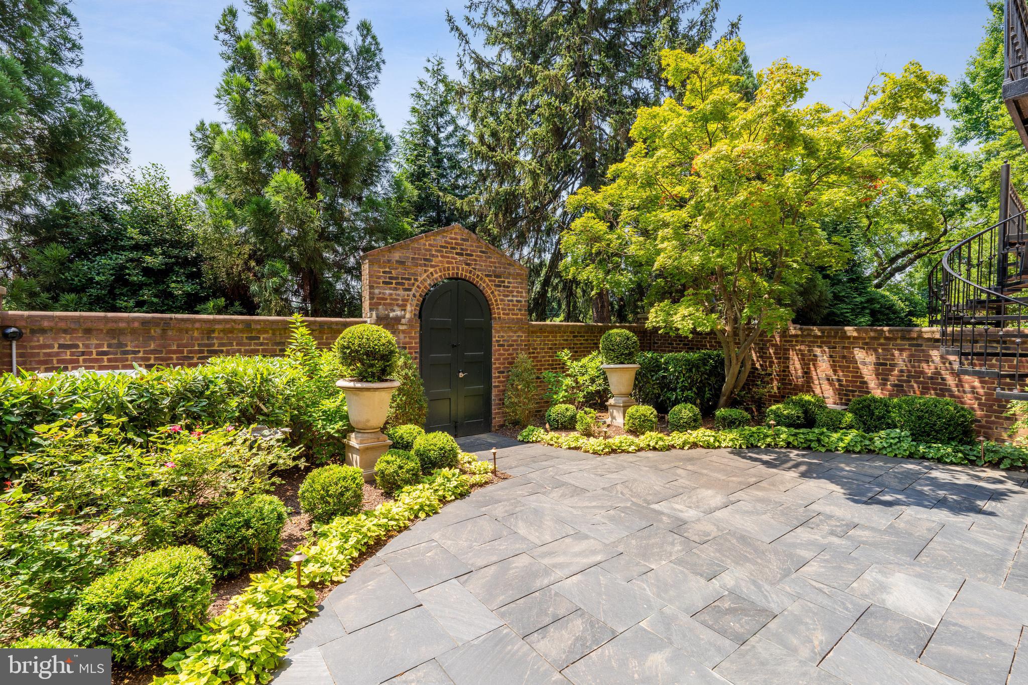 MERRYHILL - Residential