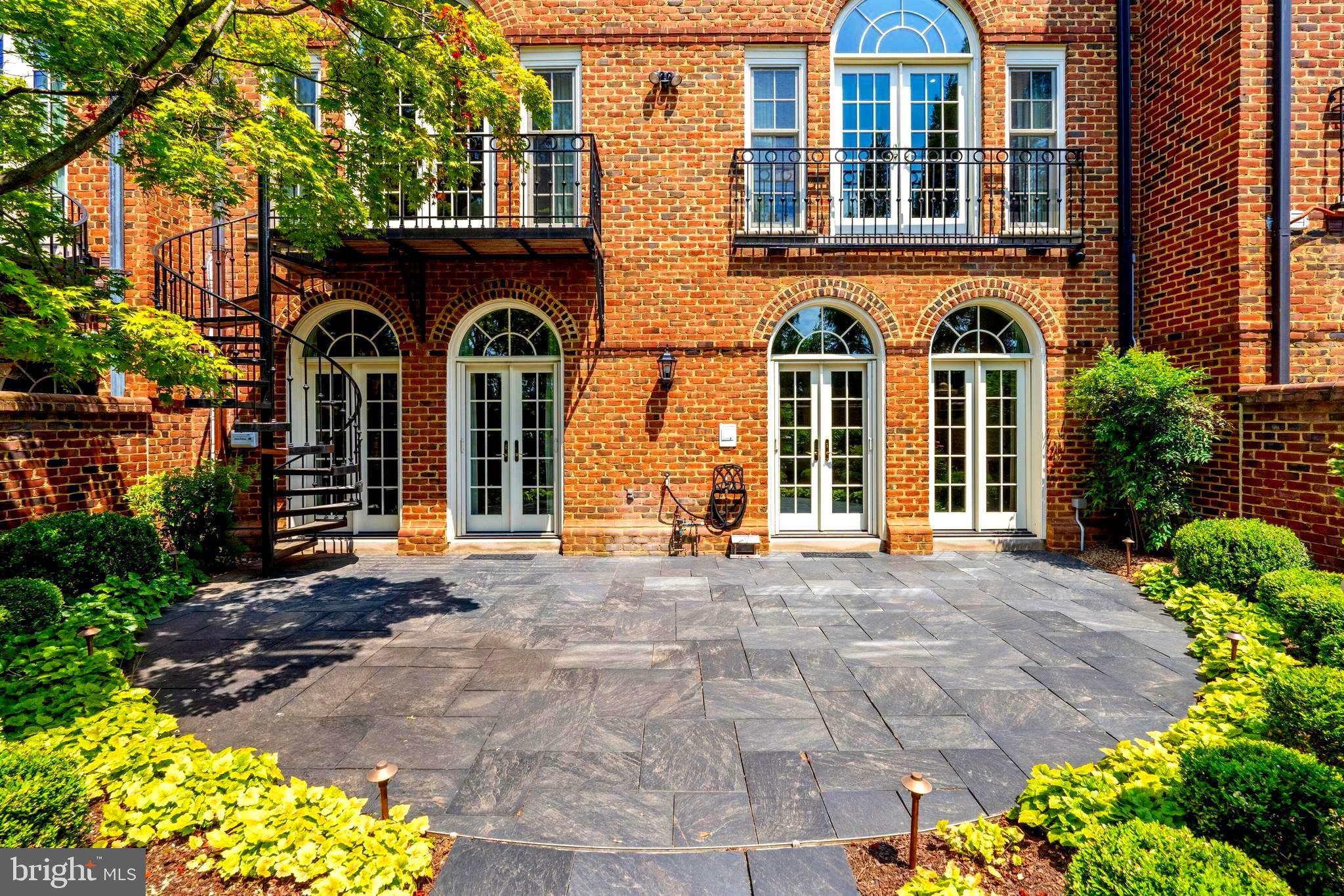 MERRYHILL - Residential