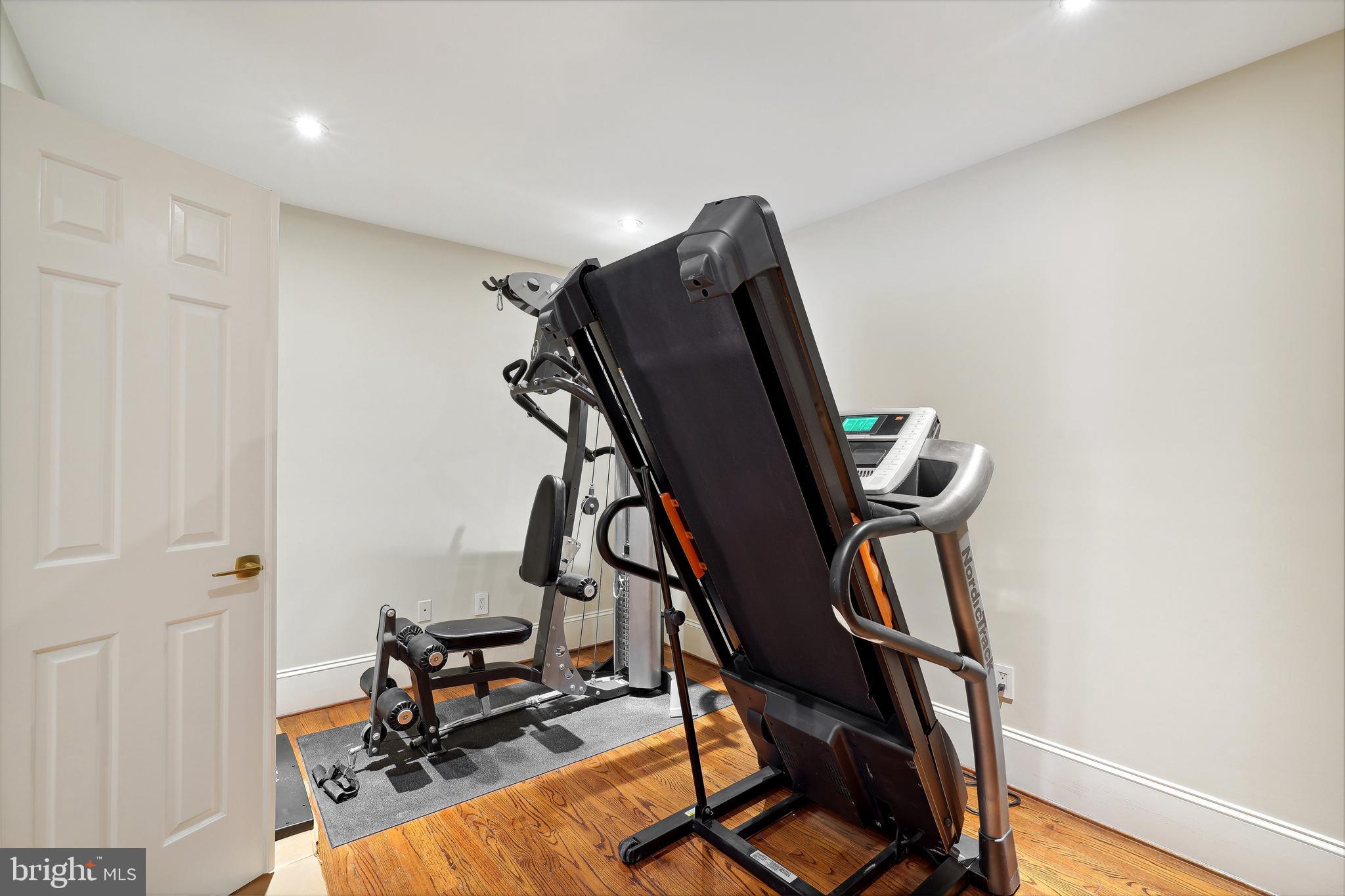 MERRYHILL - Residential