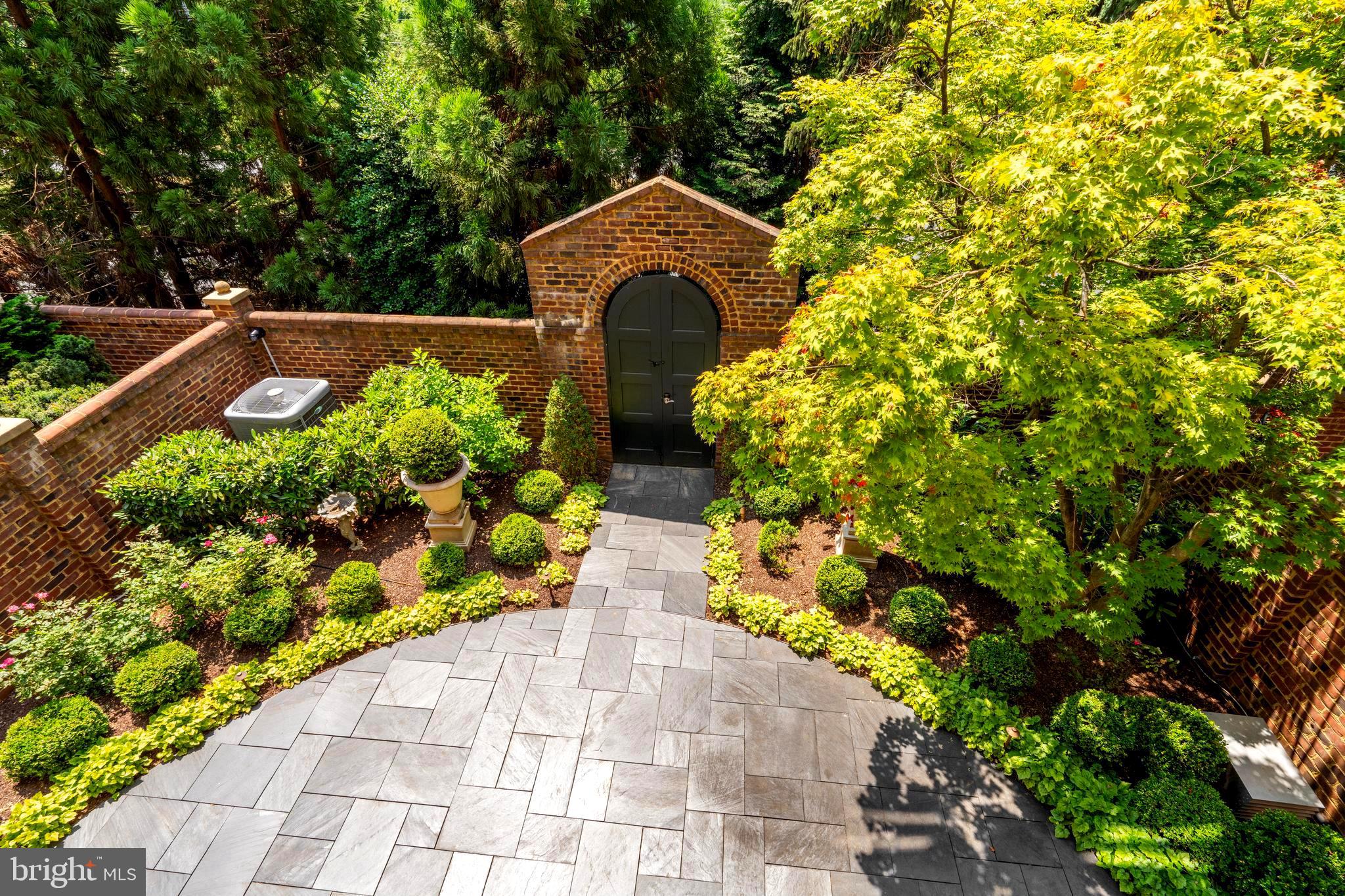 MERRYHILL - Residential