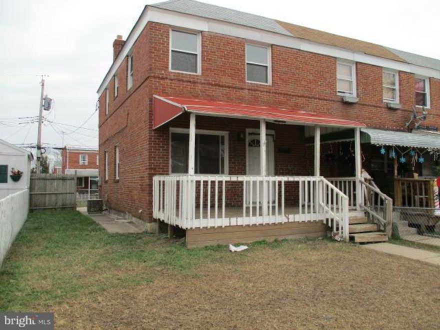 Gray Manor offers spacious end unit town home with off street parking in rear. Covered front porch and fenced. Open floor plan on main level . Kitchen has been updated in the past. Upper level has 3 bedrooms and full bath. Lower level is improved with 1/2 bath and lots of storage.Close to schools & shopping . Easy access to Tunnels and 95. Agents please view documents for contract details.