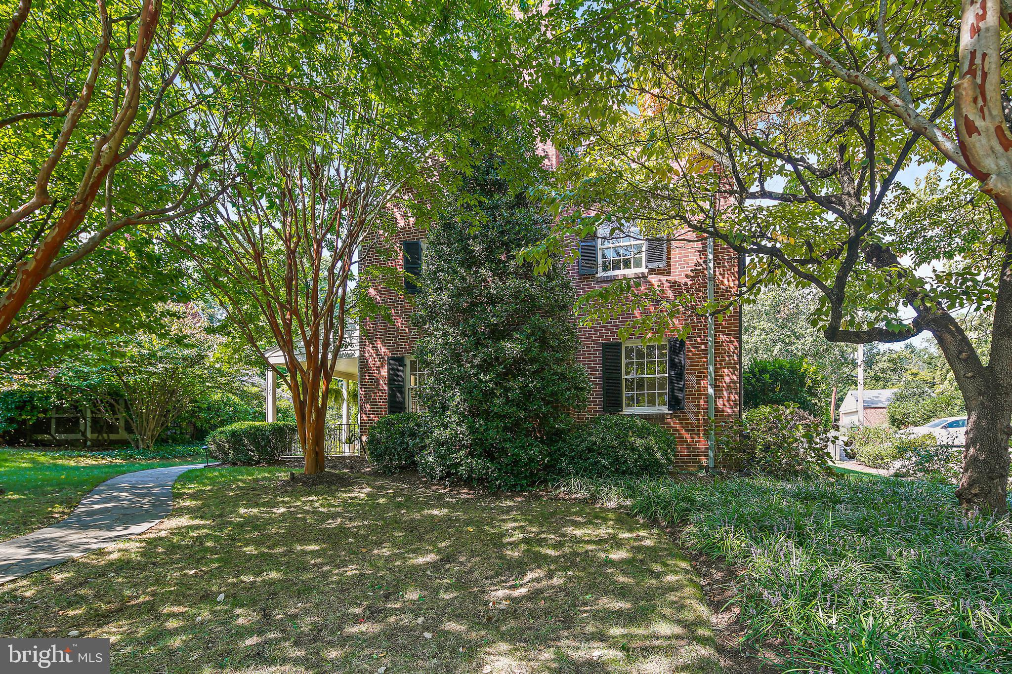 HOMELAND HISTORIC DISTRICT - Residential