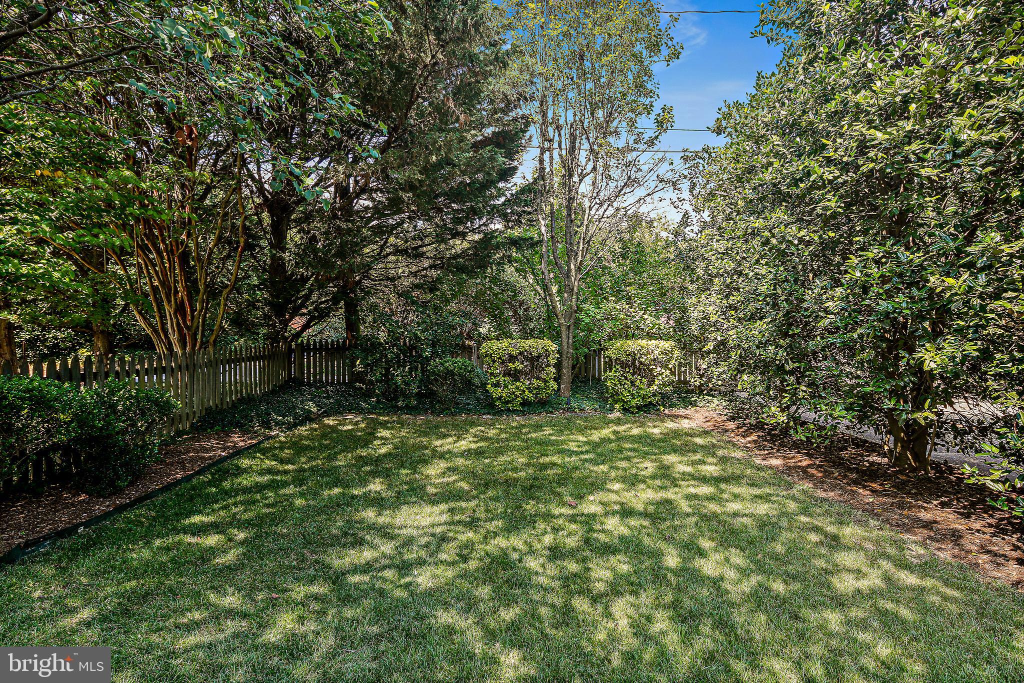 HOMELAND HISTORIC DISTRICT - Residential