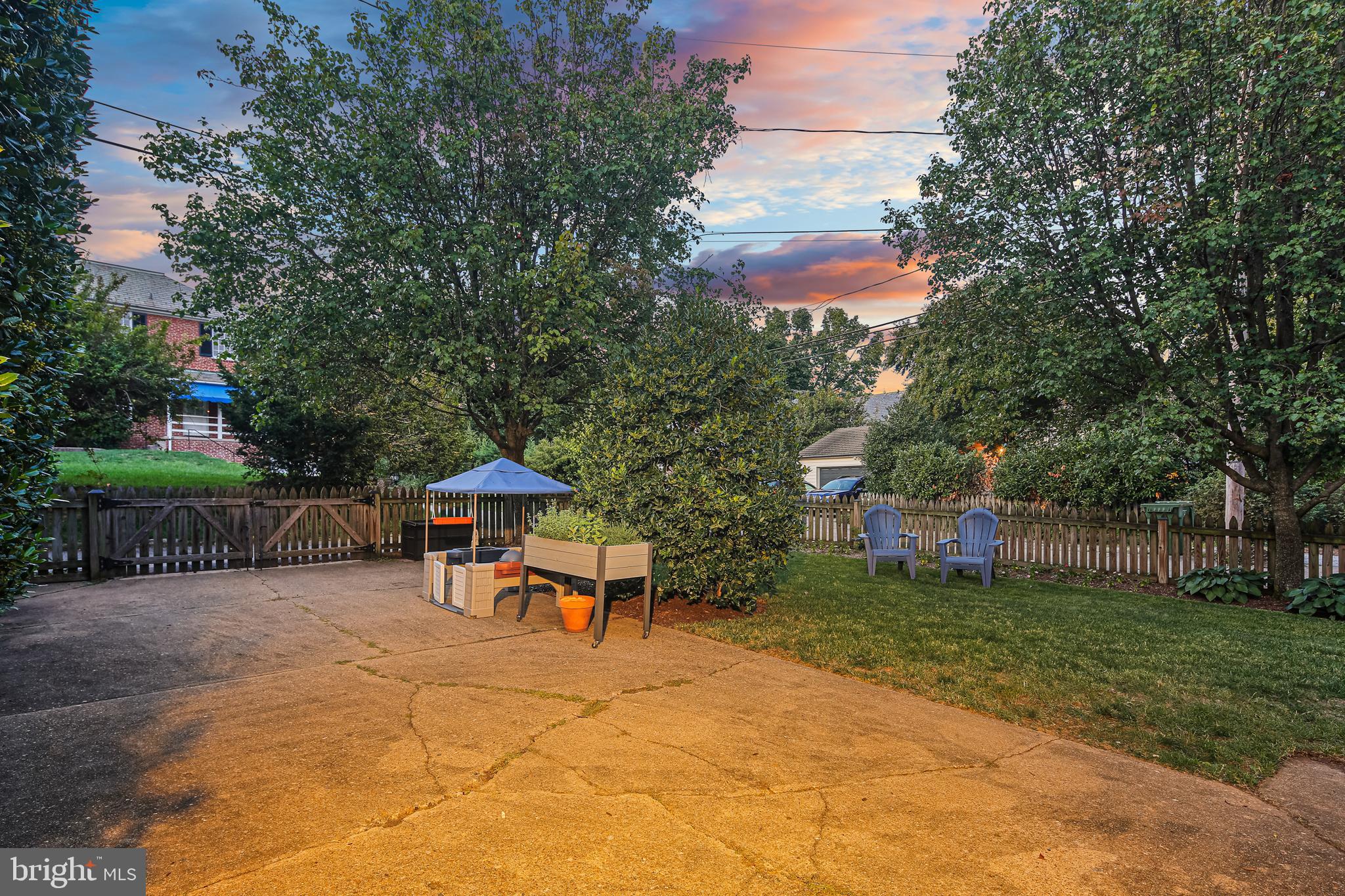 HOMELAND HISTORIC DISTRICT - Residential