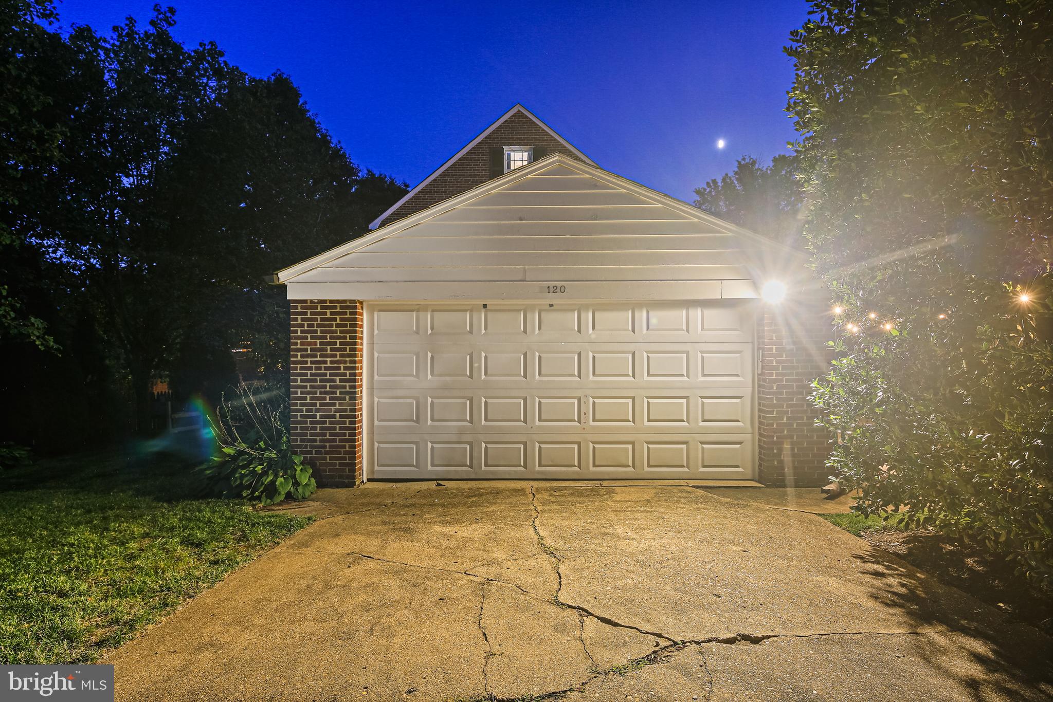 HOMELAND HISTORIC DISTRICT - Residential