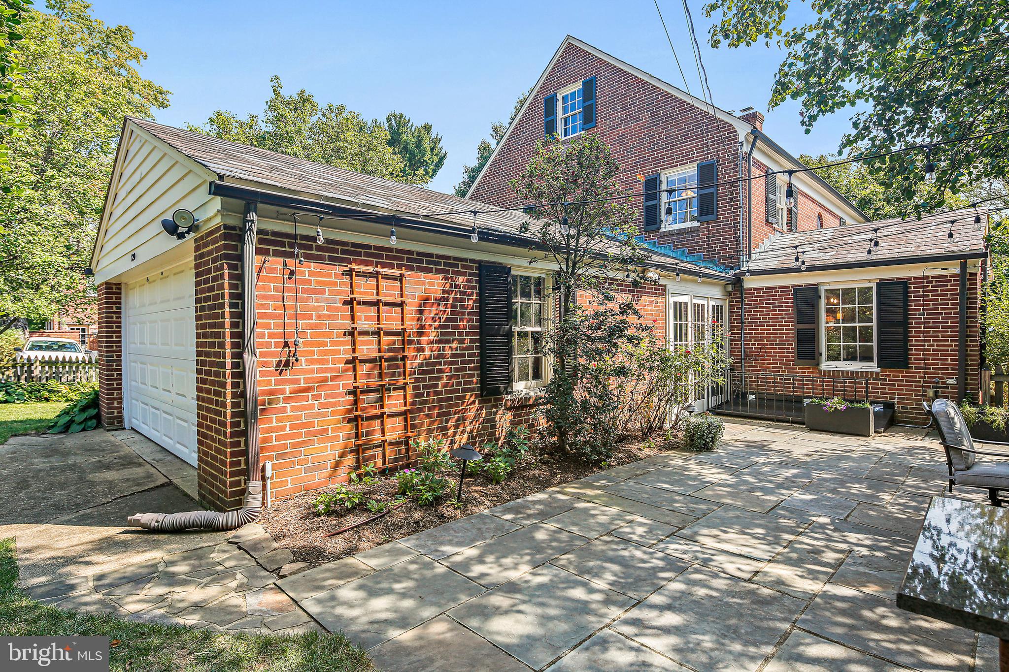 HOMELAND HISTORIC DISTRICT - Residential