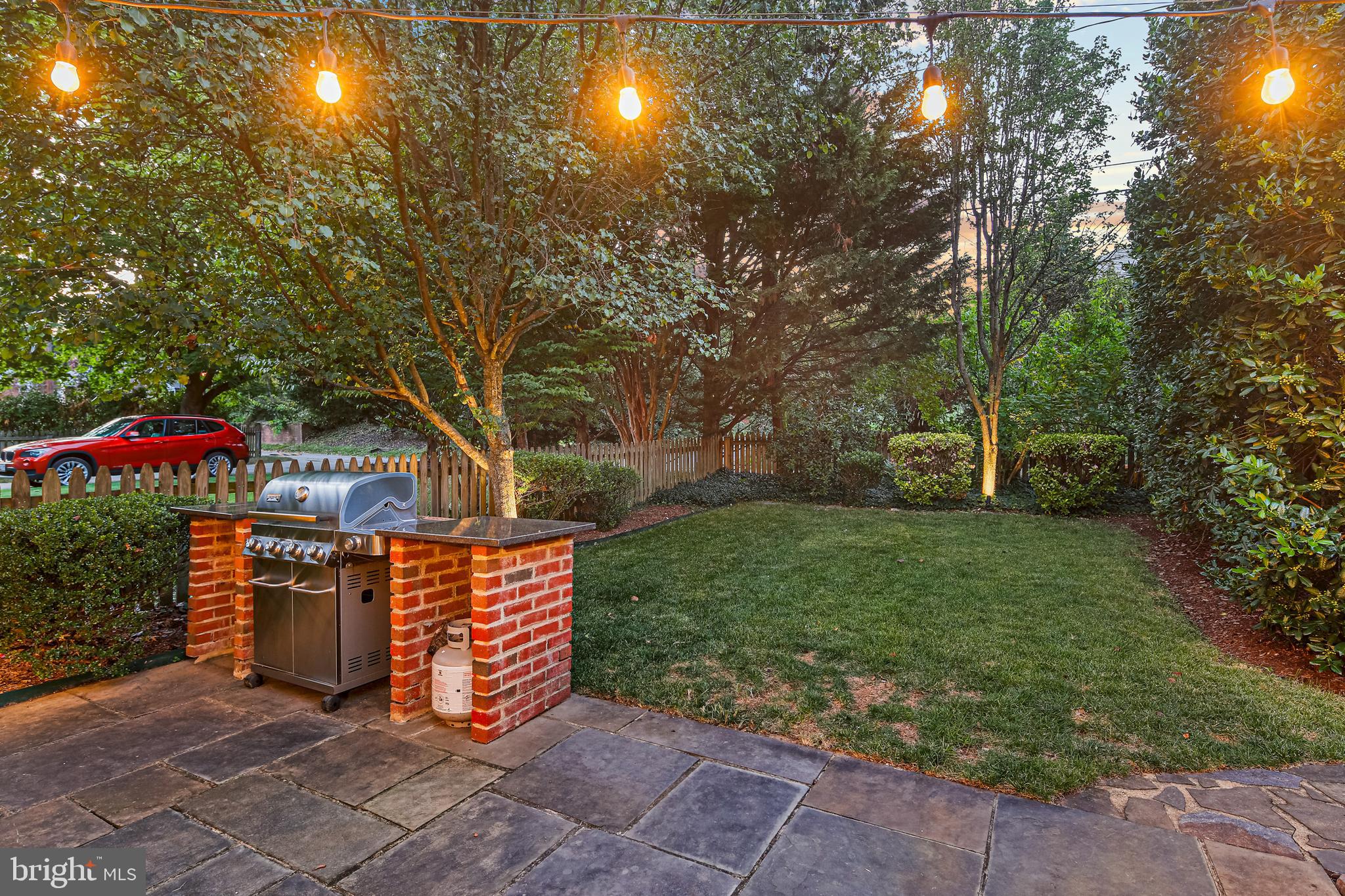 HOMELAND HISTORIC DISTRICT - Residential