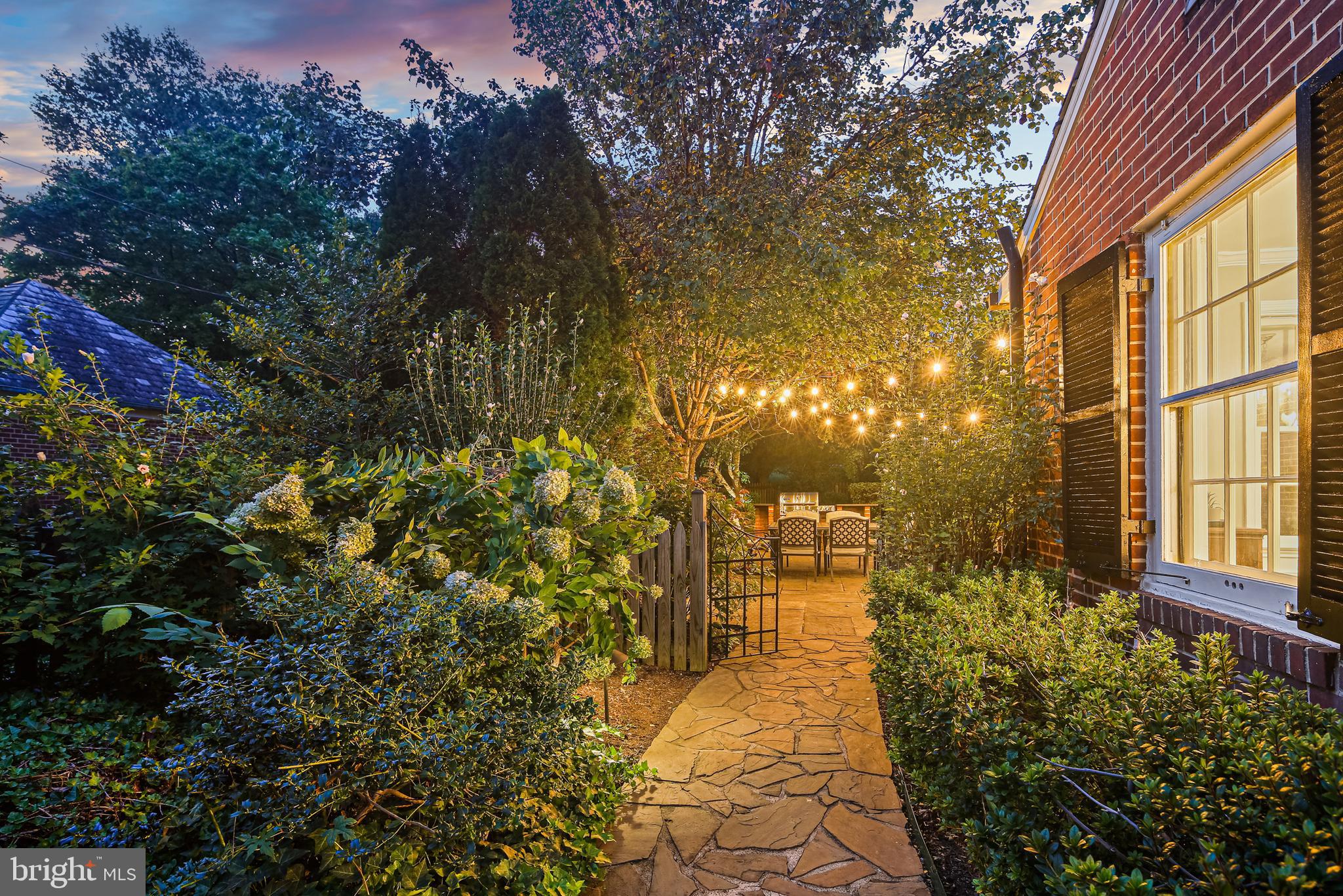 HOMELAND HISTORIC DISTRICT - Residential