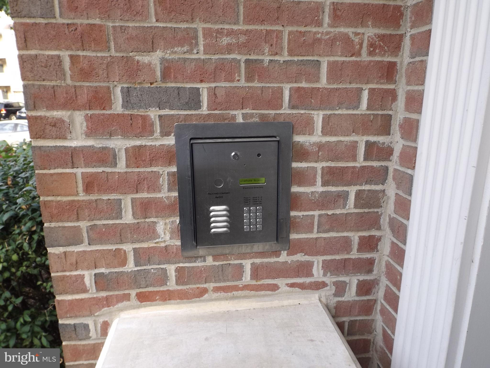 LARGO TOWN CENTER CONDOMINIUMS - Residential Lease