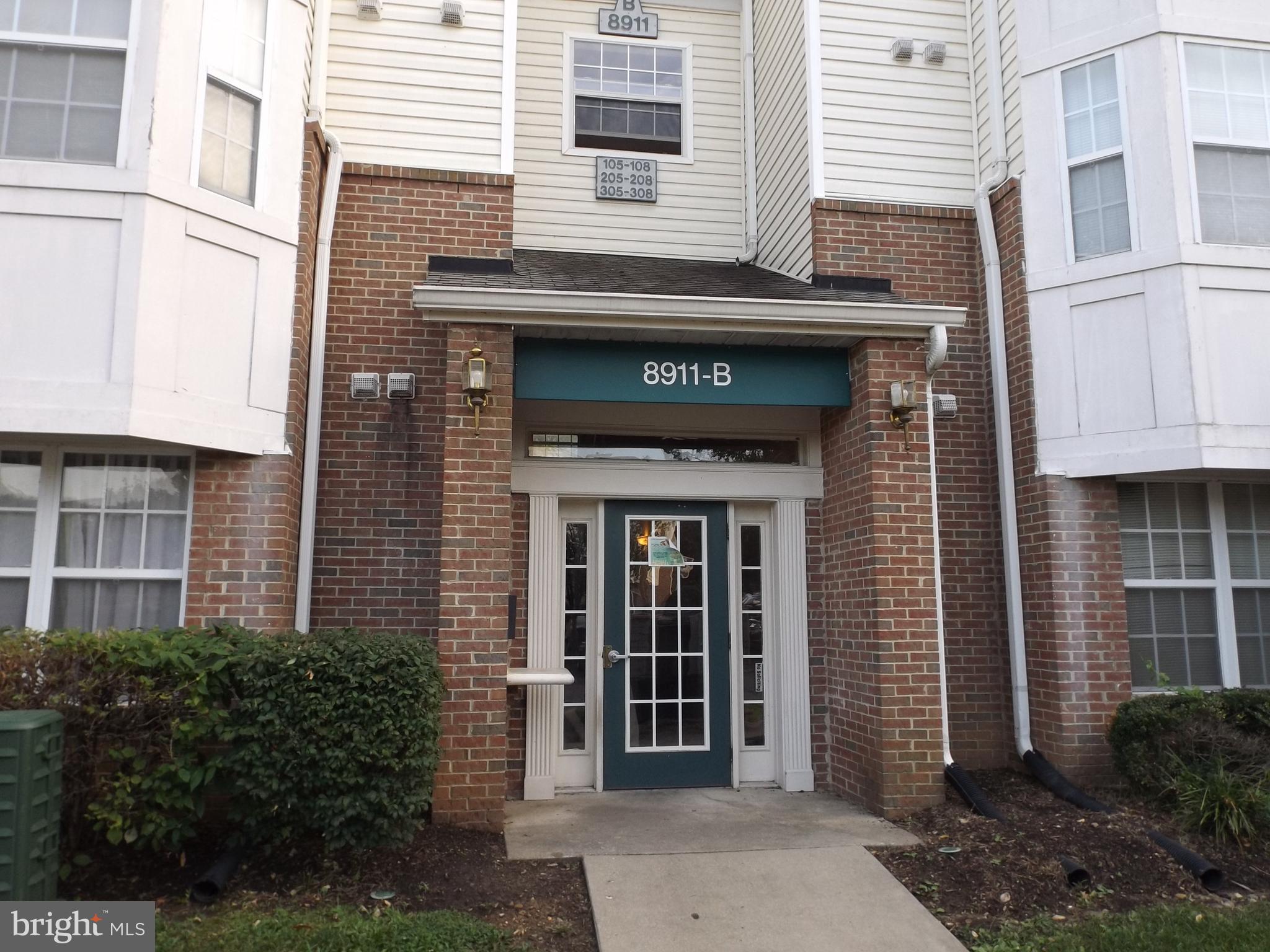 LARGO TOWN CENTER CONDOMINIUMS - Residential Lease
