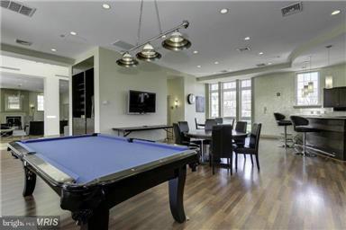 WEST VILLAGE OF SHIRLINGTON - Residential