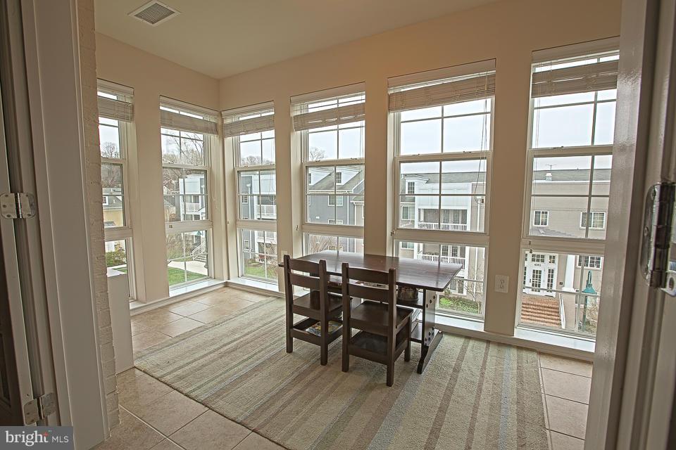 WEST VILLAGE OF SHIRLINGTON - Residential