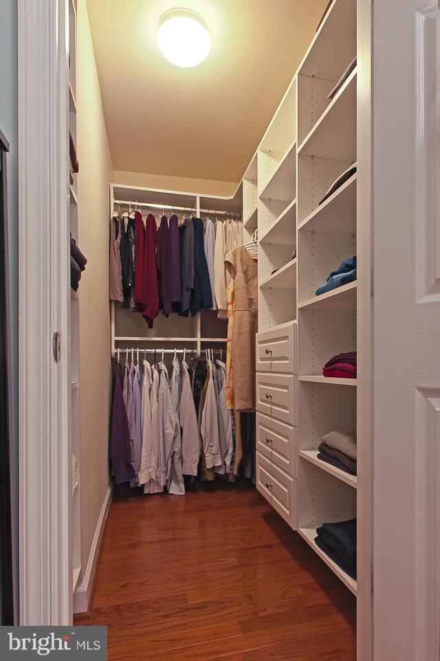 WEST VILLAGE OF SHIRLINGTON - Residential