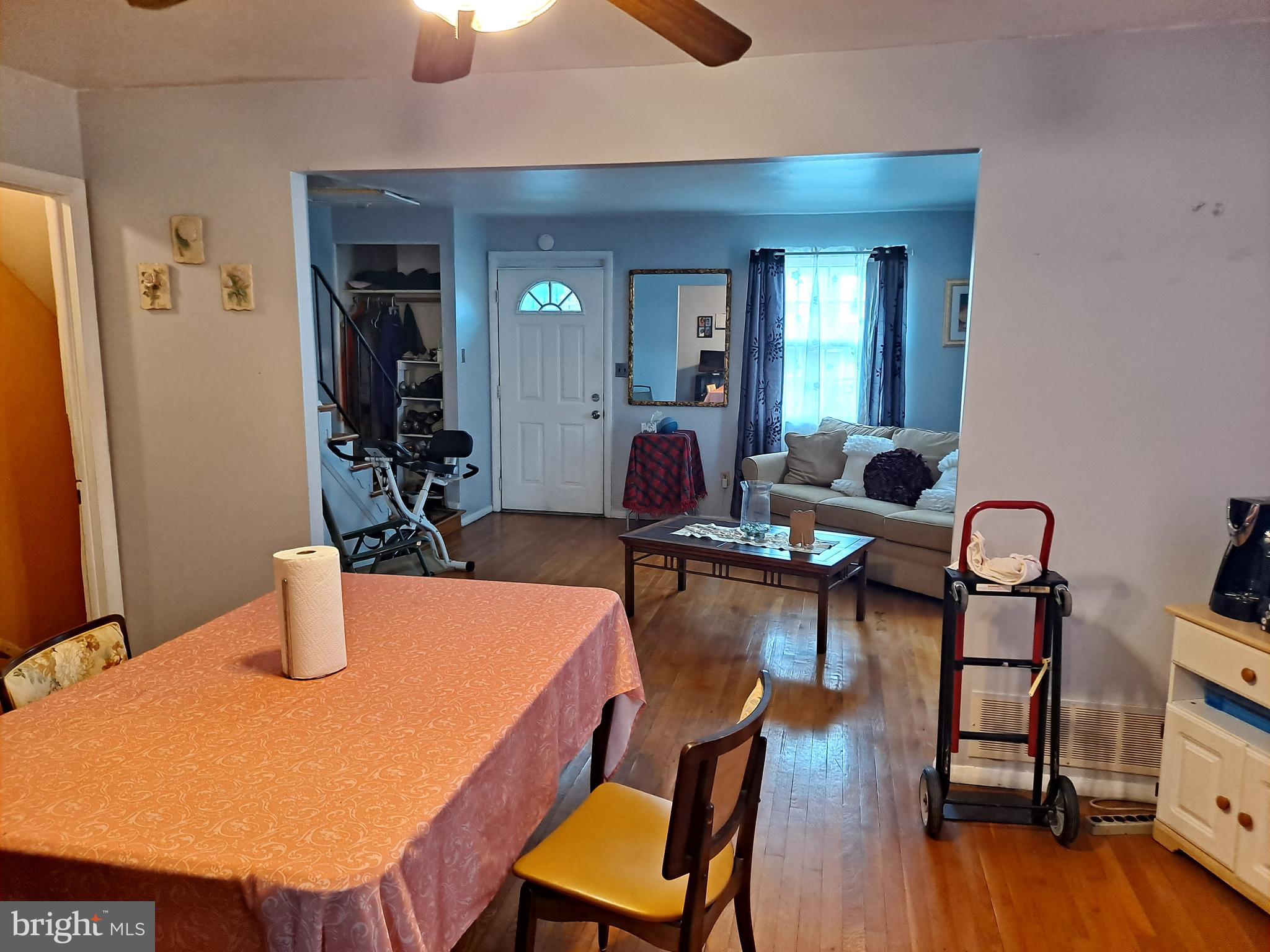 HOLLAND HILL - Residential