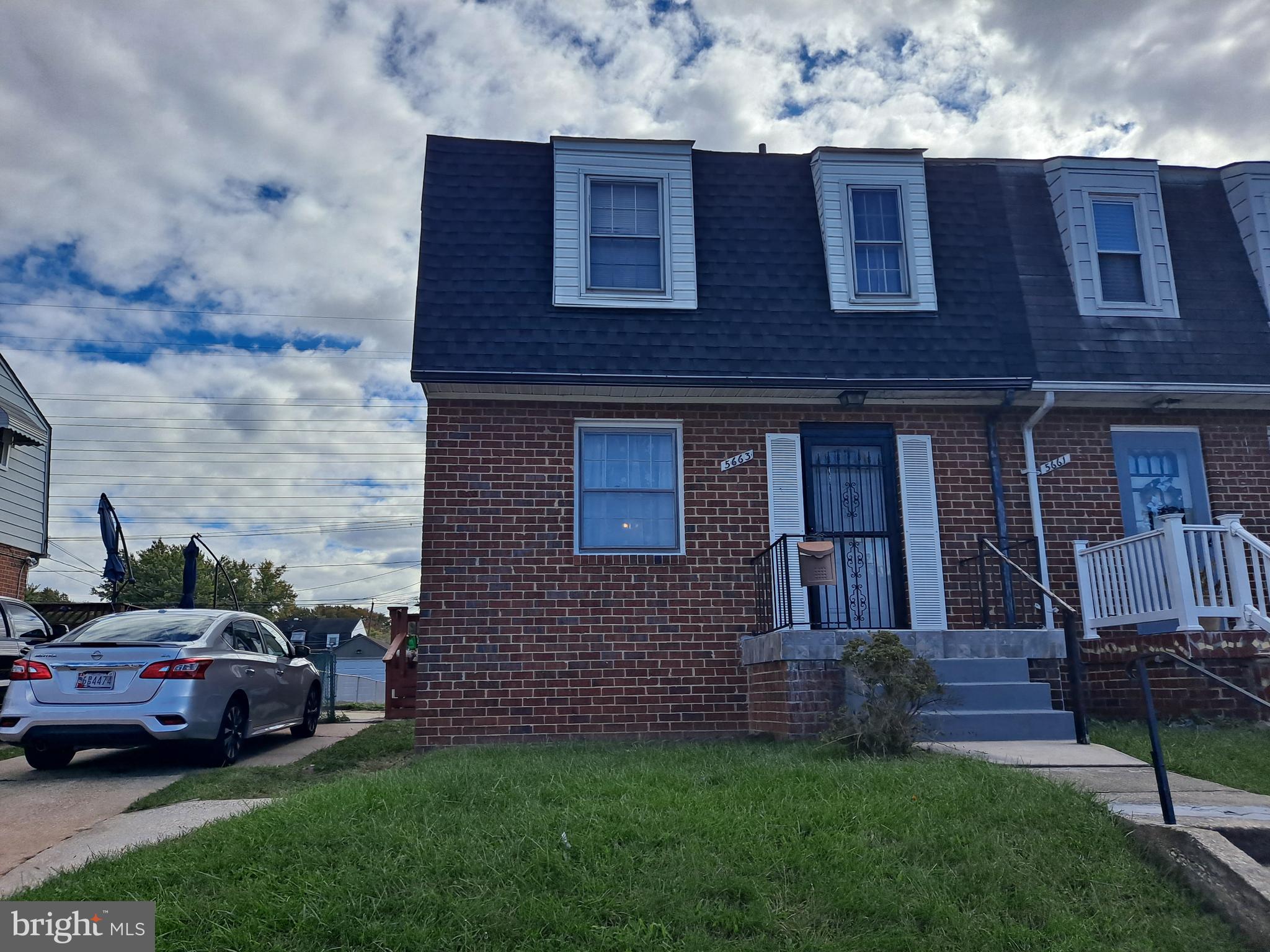 HOLLAND HILL - Residential