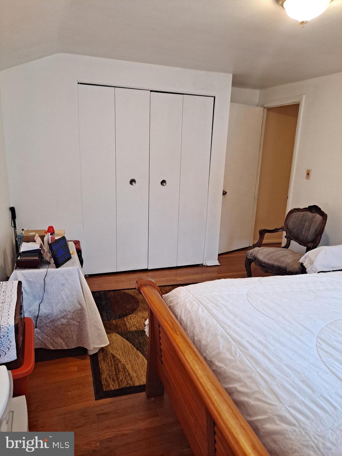 HOLLAND HILL - Residential