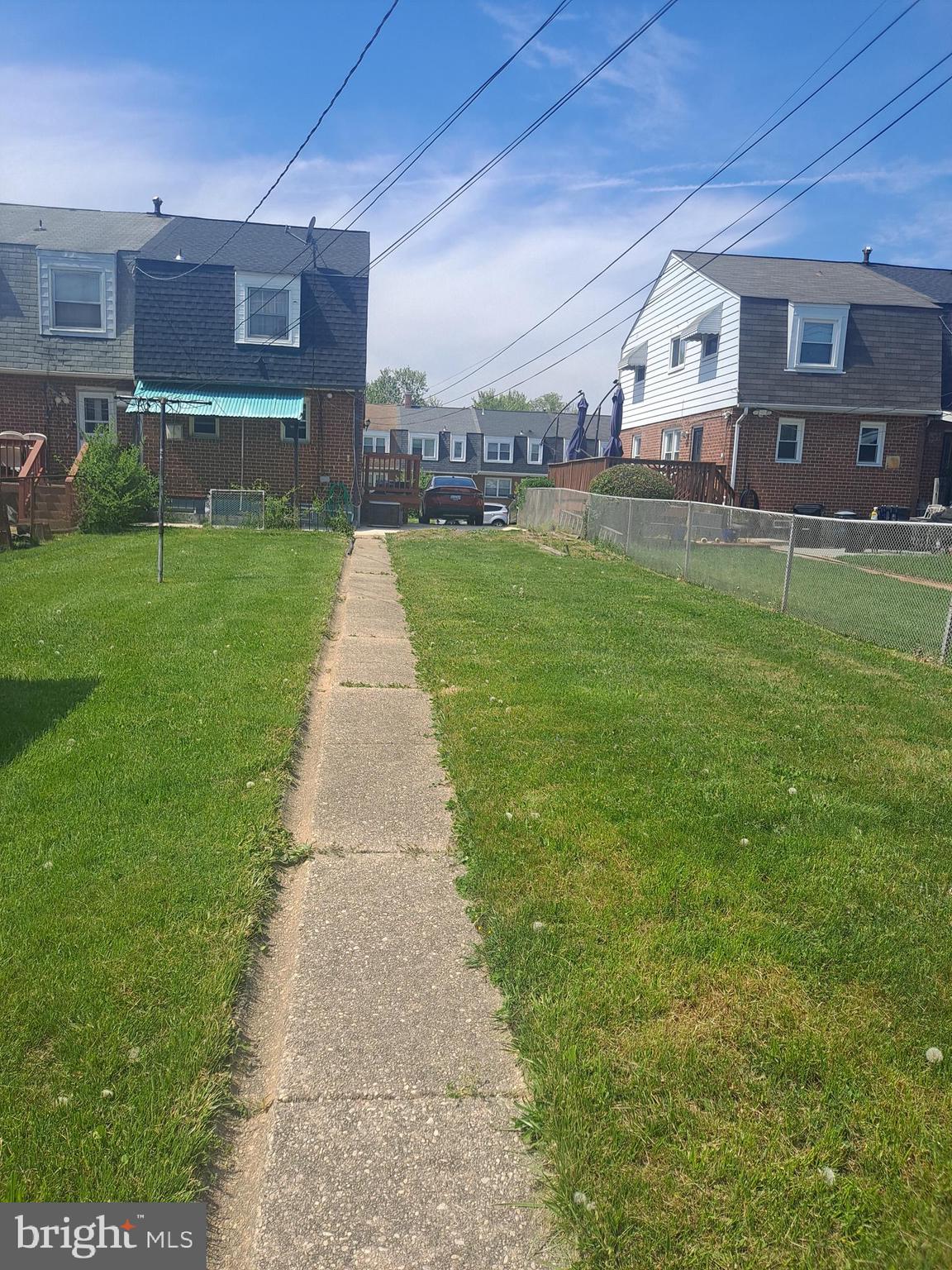 HOLLAND HILL - Residential