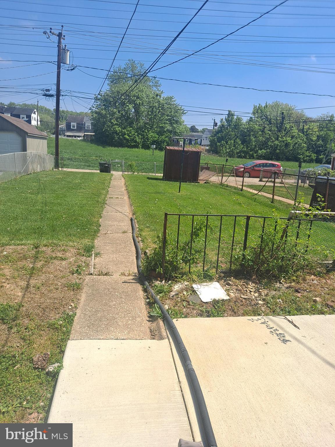 HOLLAND HILL - Residential