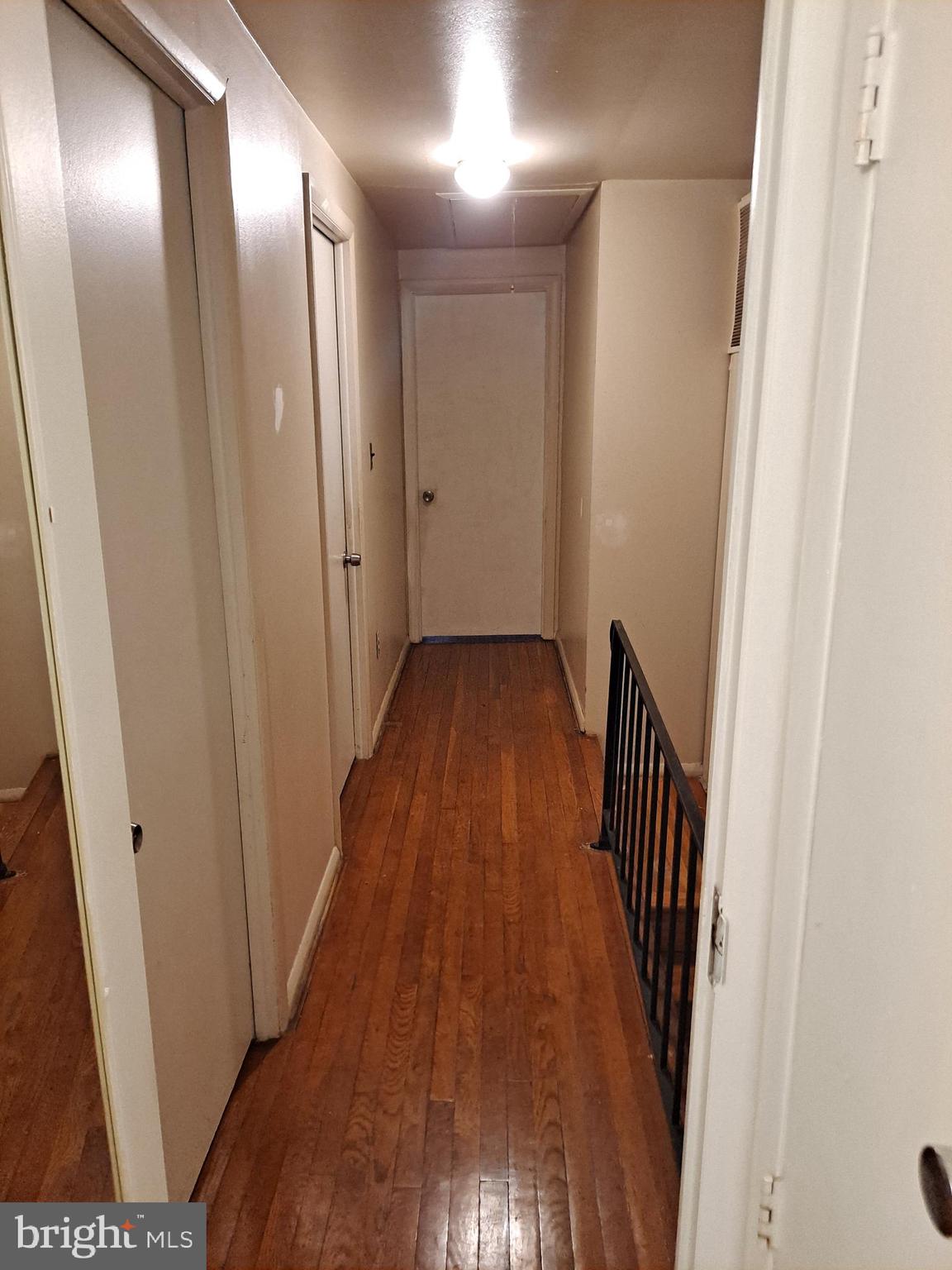 HOLLAND HILL - Residential